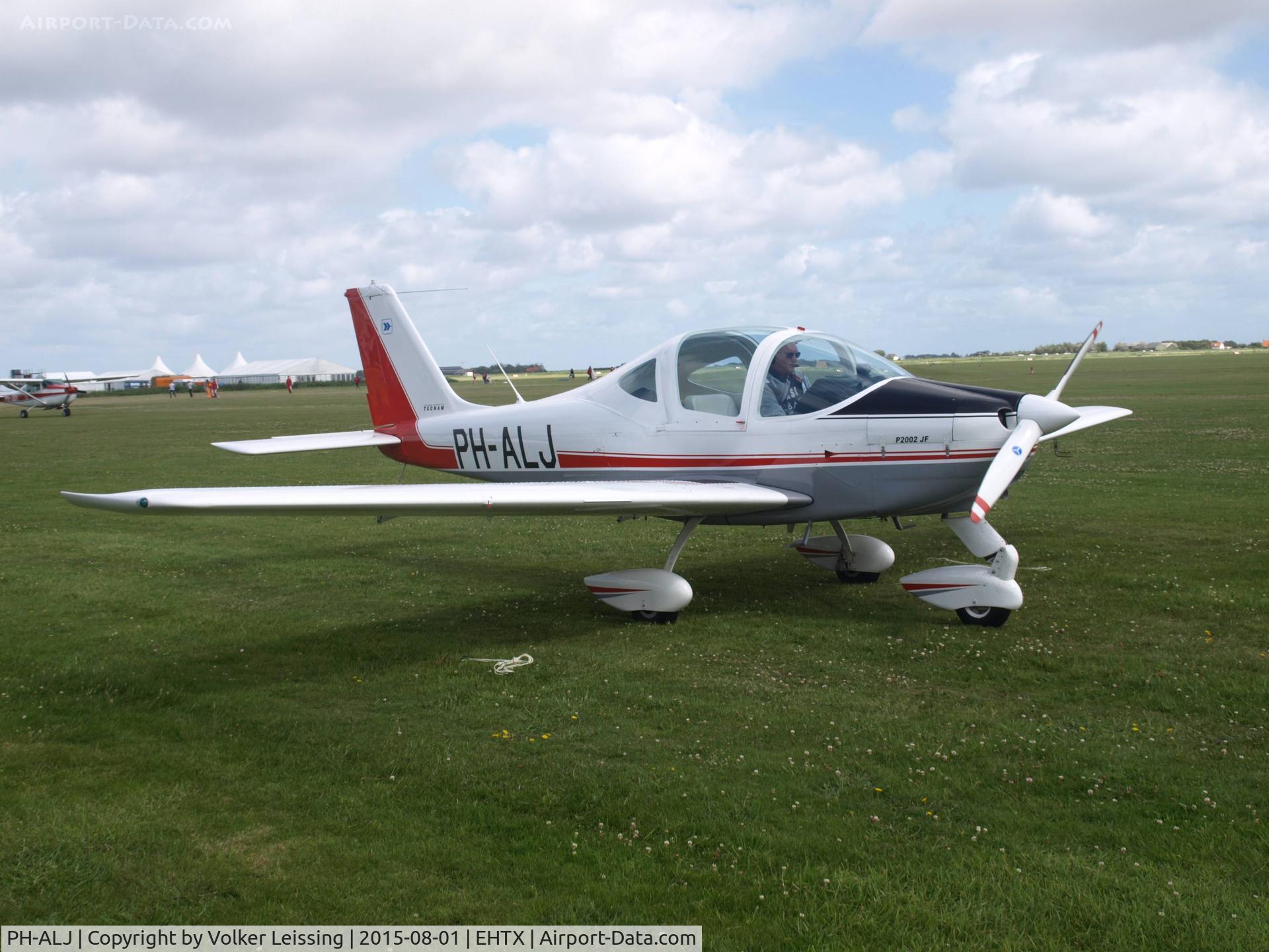 PH-ALJ, 2009 Tecnam P-2002JF Sierra C/N 99, parking