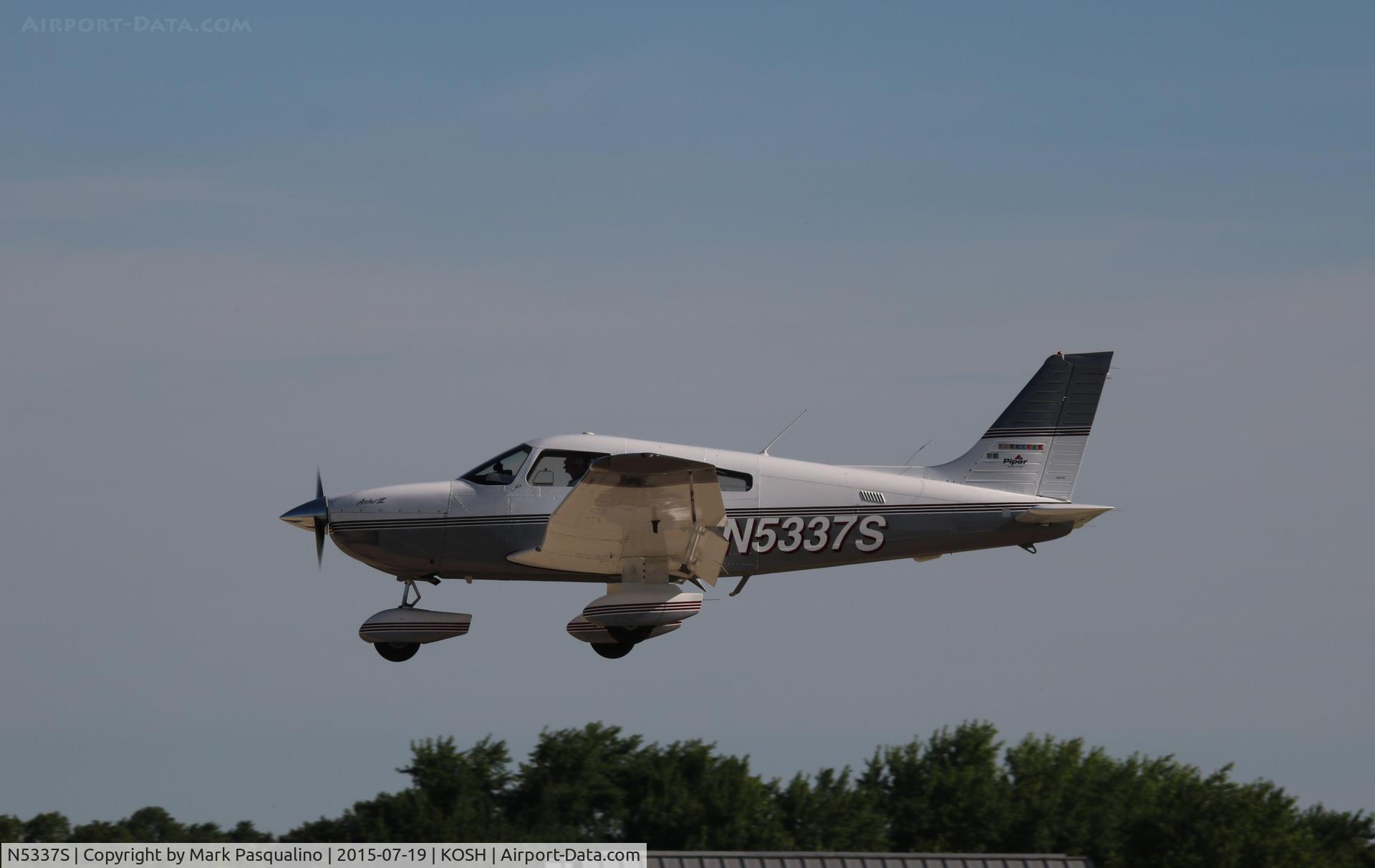 N5337S, 2001 Piper PA-28-181 Archer C/N 2843479, Piper PA-28-181