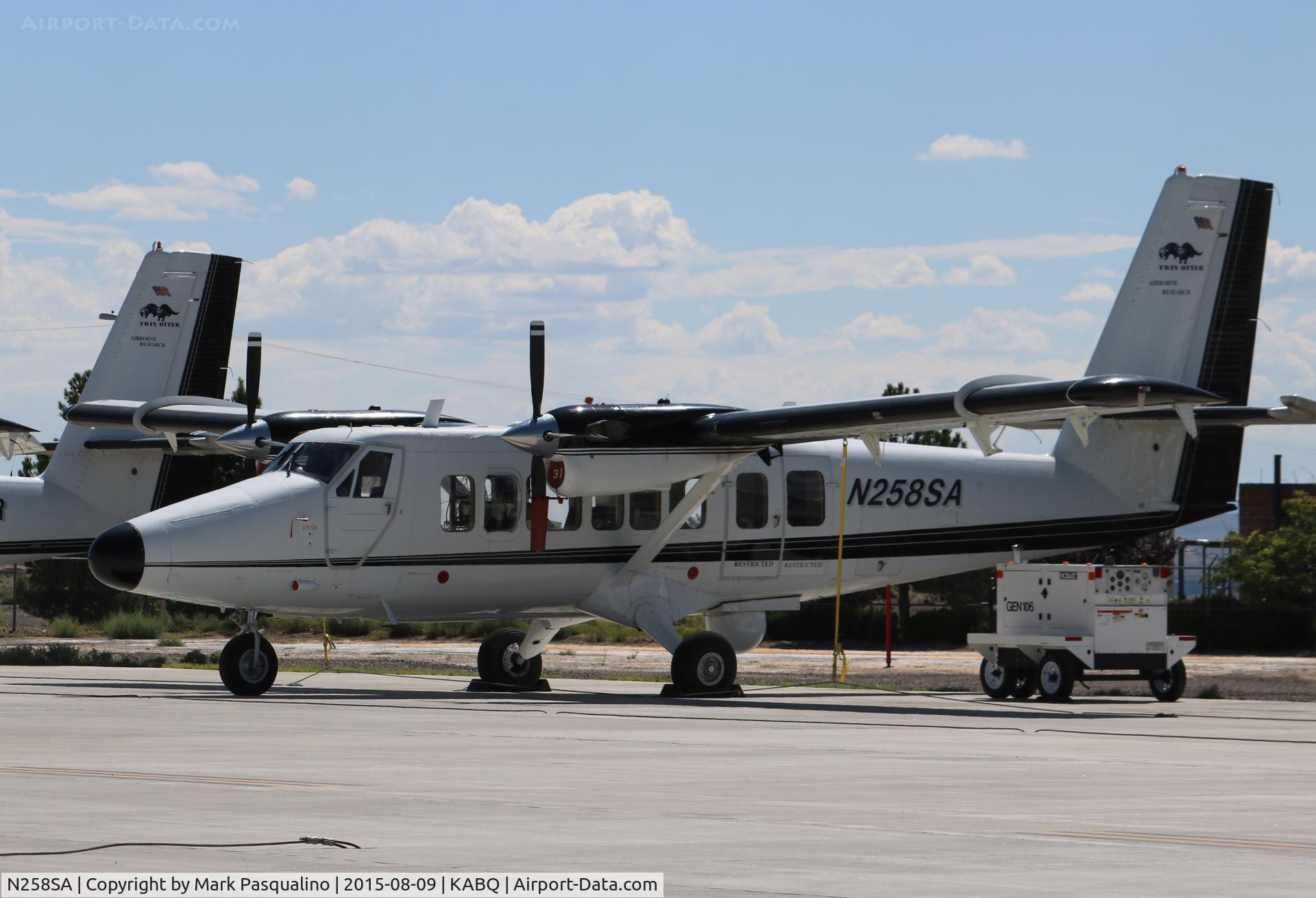 N258SA, 1973 De Havilland Canada DHC-6-300 Twin Otter C/N 350, DHC-6-300