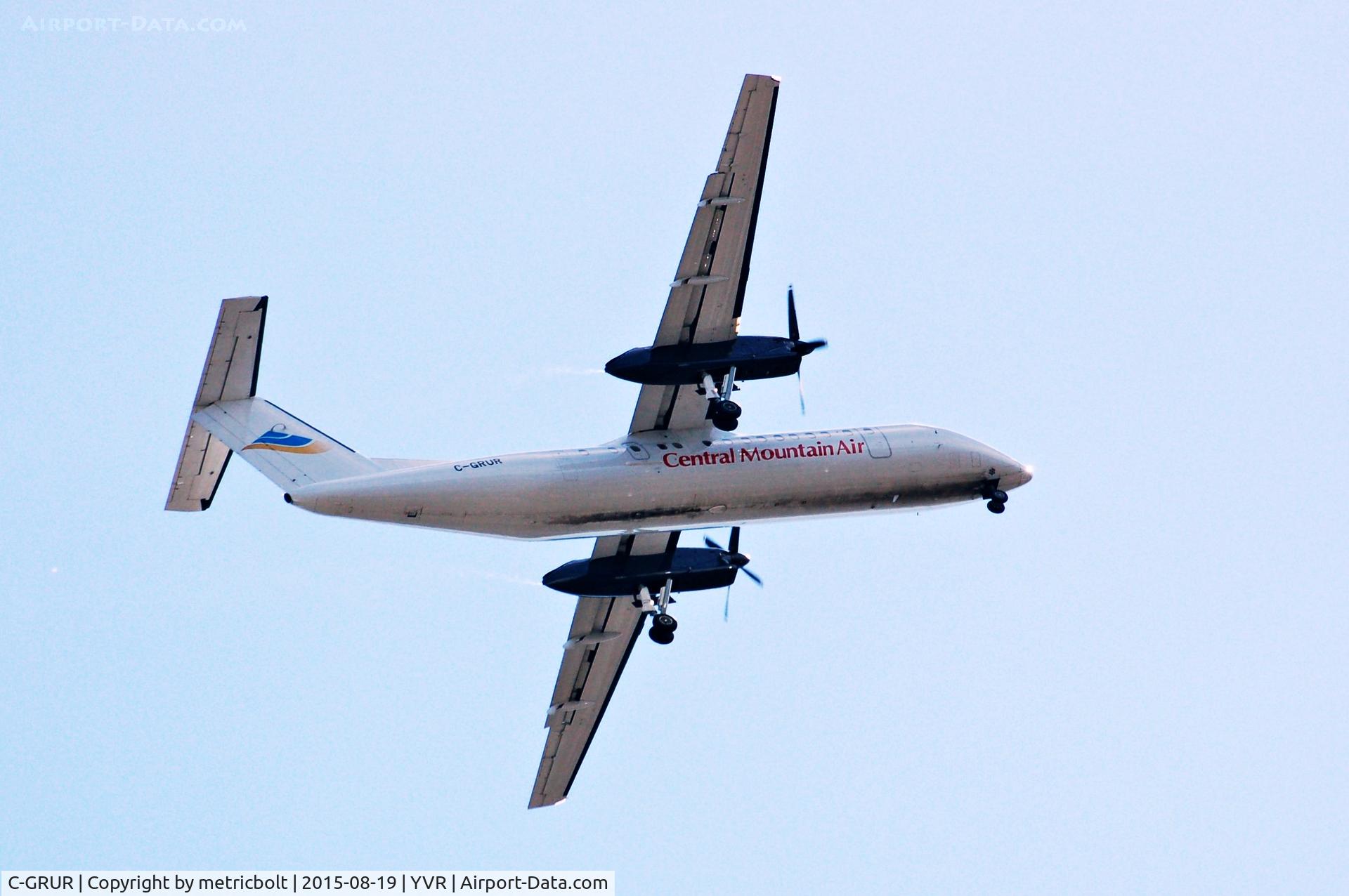 C-GRUR, 1991 De Havilland Canada DHC-8-311 Dash 8 C/N 256, Arrival from Calgary