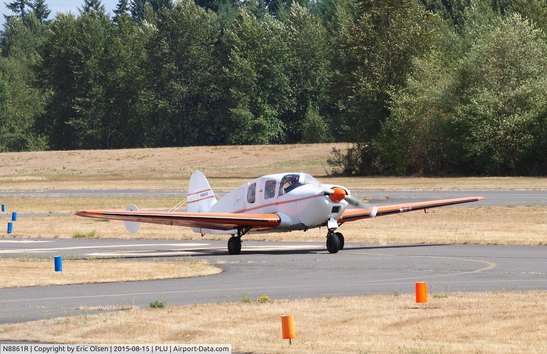 N8861R, 1960 Bellanca 14-19-3 Cruisair Senior C/N 4222, 1960 Bellanca arriving for the Cubs and Classics event at Thun Field