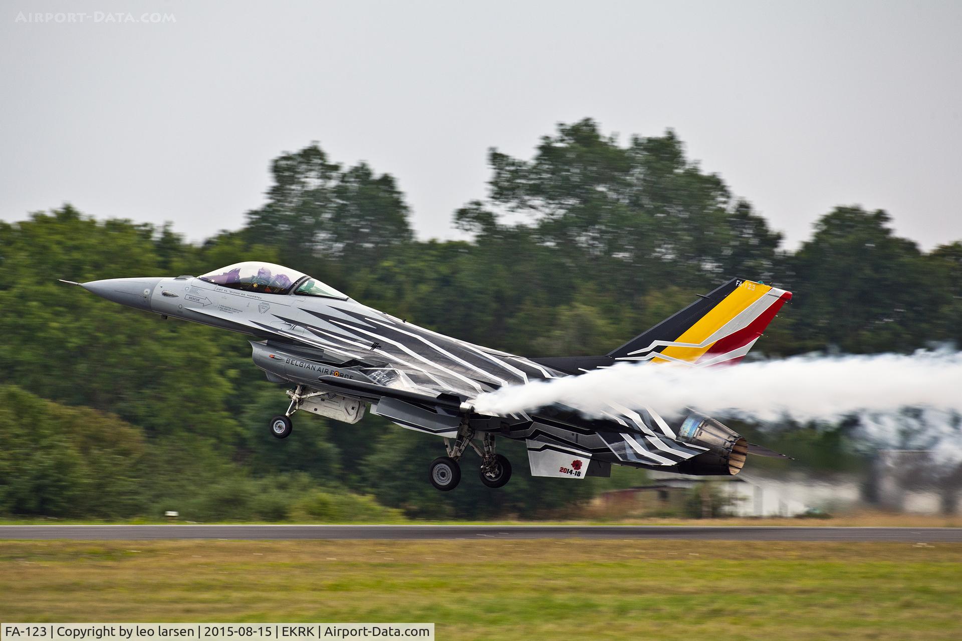 FA-123, SABCA F-16AM Fighting Falcon C/N 6H-123, Roskilde Air Show 15.8.15