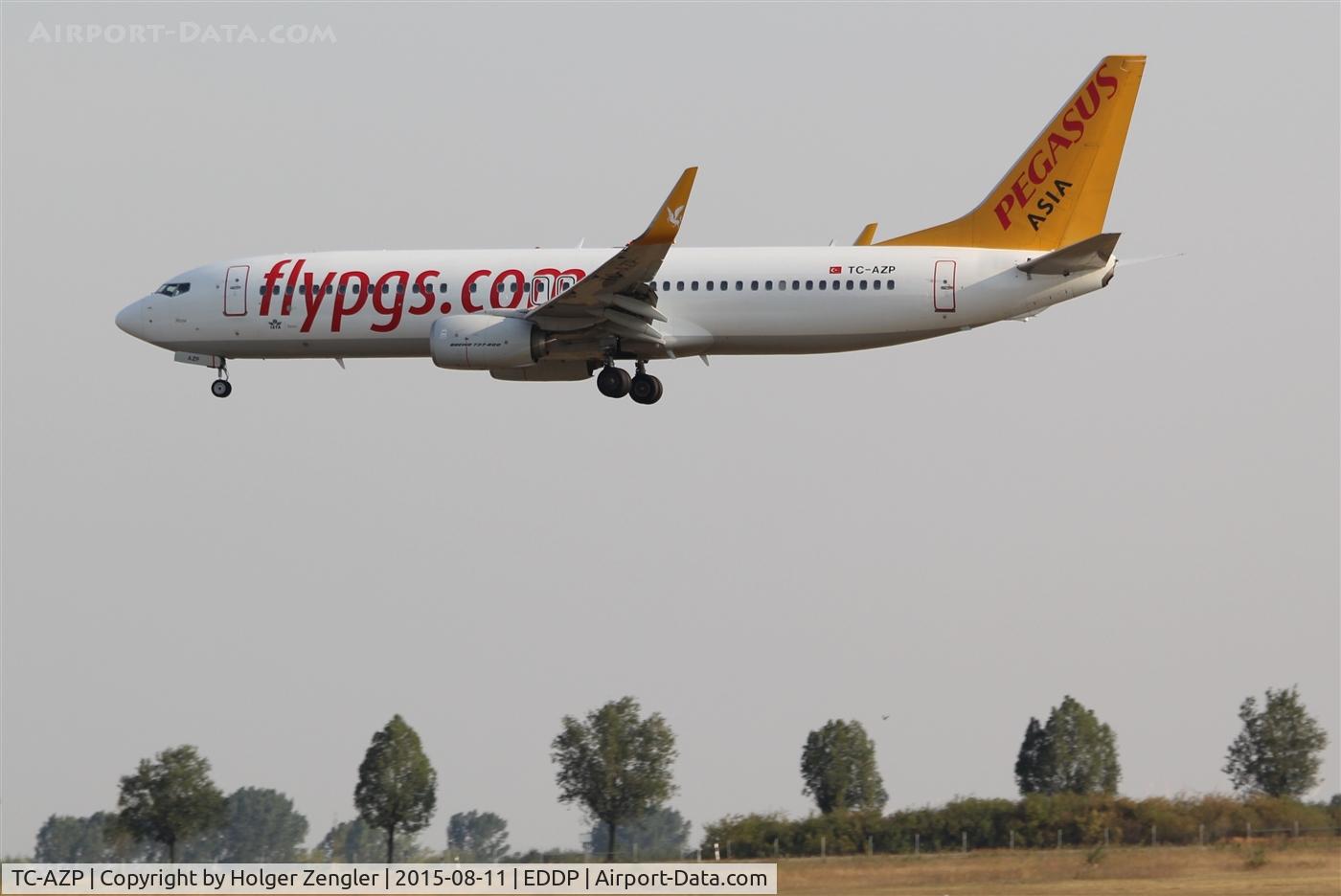 TC-AZP, 2012 Boeing 737-82R C/N 38176, On very final for rwy 26R...