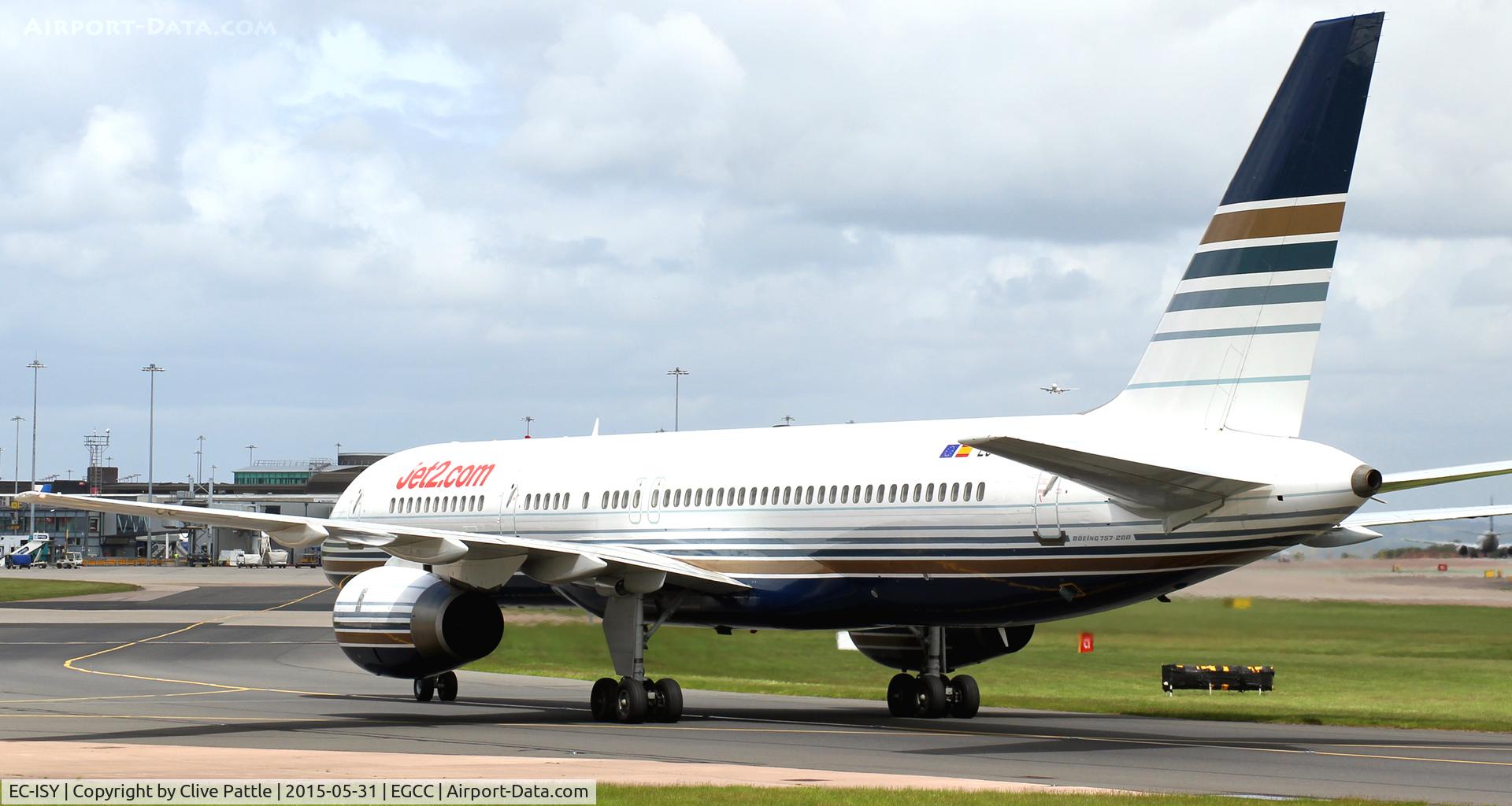EC-ISY, 1993 Boeing 757-256 C/N 26241, Taxy to the gate at EGCC