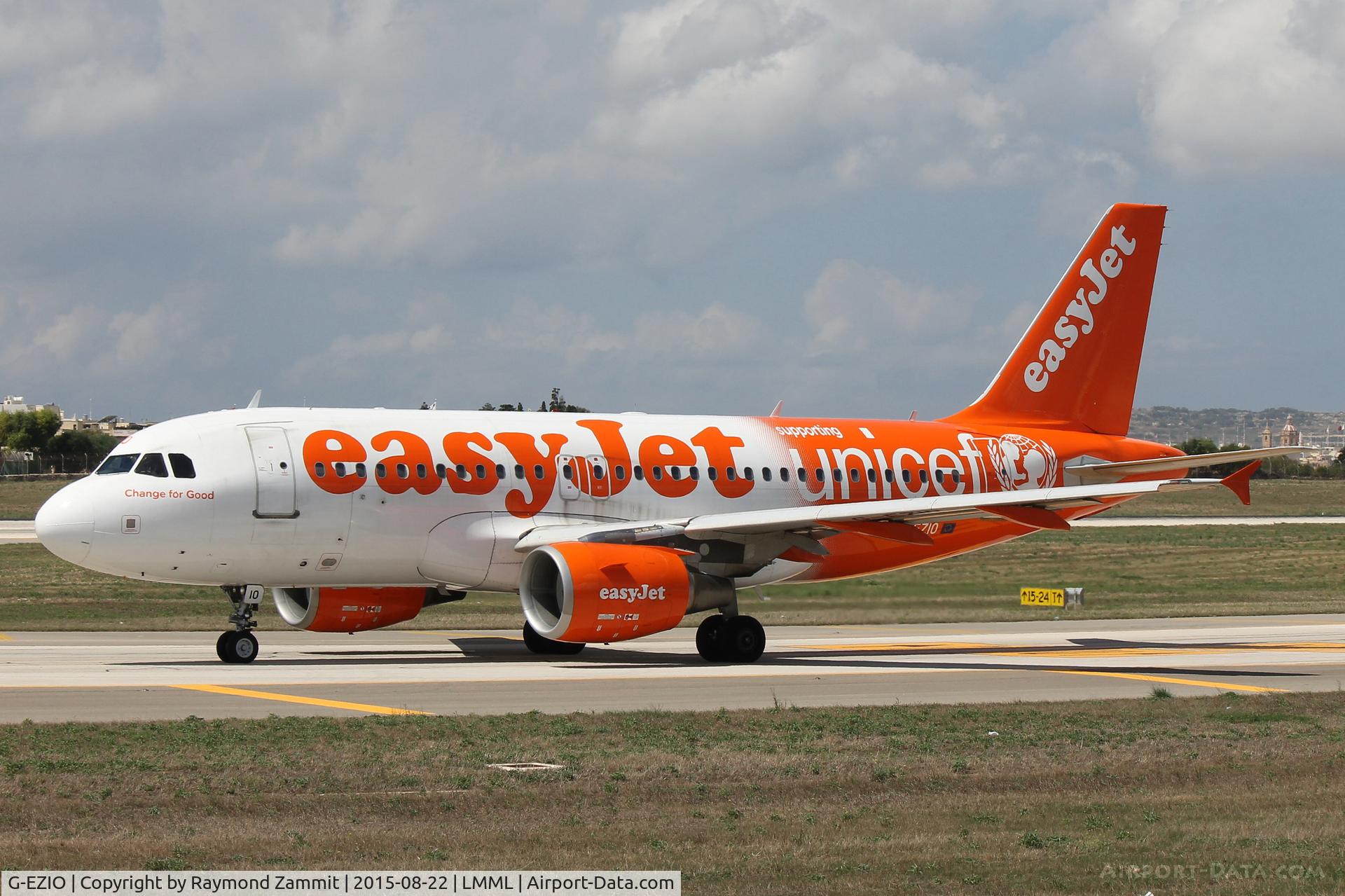 G-EZIO, 2005 Airbus A319-111 C/N 2512, A320 G-EZIO Easyjet featuring Unicef special livery