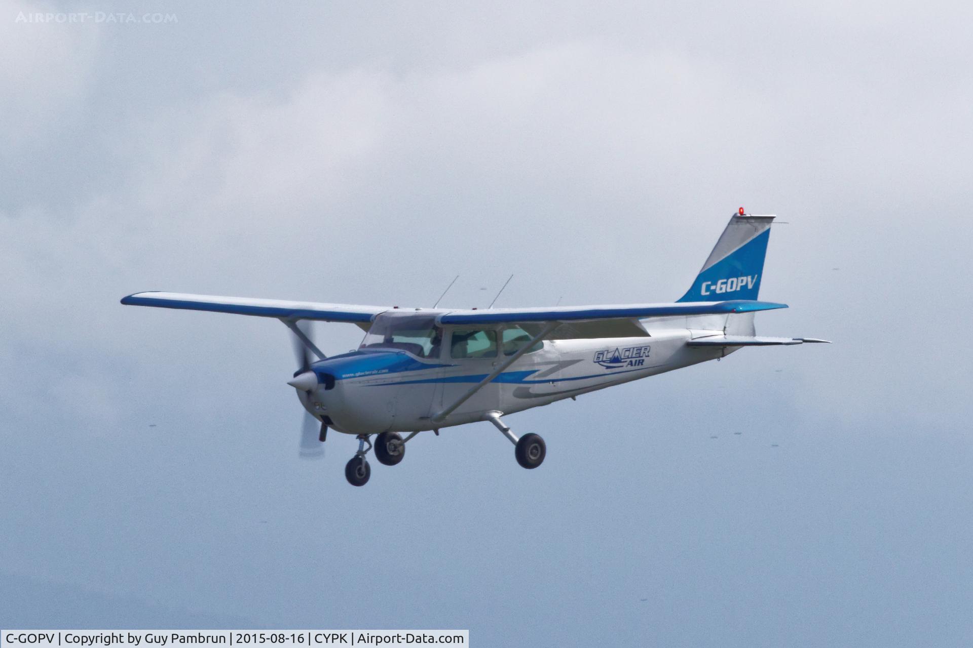 C-GOPV, 1975 Cessna 172M C/N 17264808, Landing