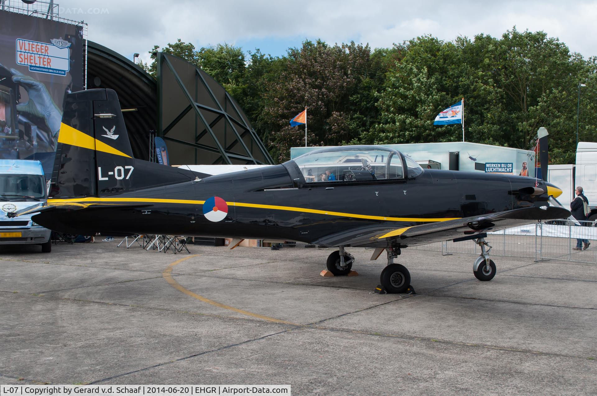 L-07, Pilatus PC-7 Turbo Trainer C/N 544, Gilze-Rijen, June 2014