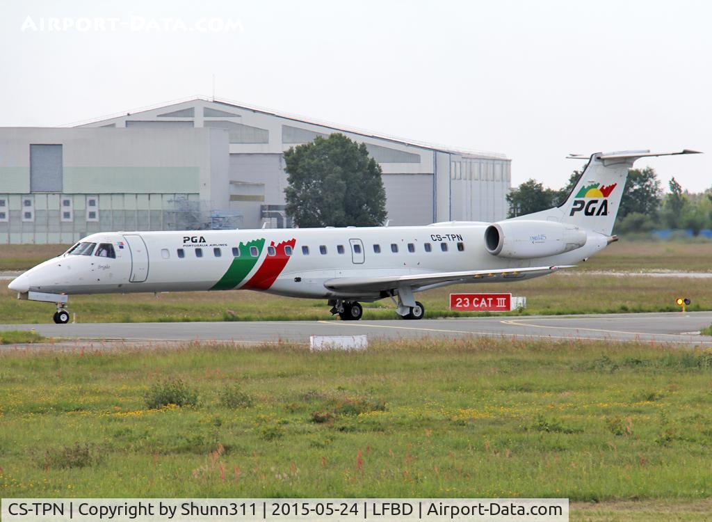 CS-TPN, 1998 Embraer EMB-145EP (ERJ-145EP) C/N 145099, Arriving from flight and taxiing to the Terminal...