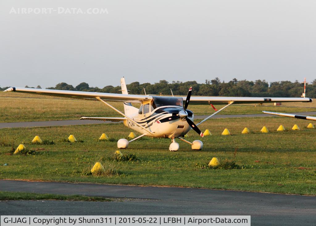 G-IJAG, 2005 Cessna 182T Skylane C/N 18281683, Parked on the grass...