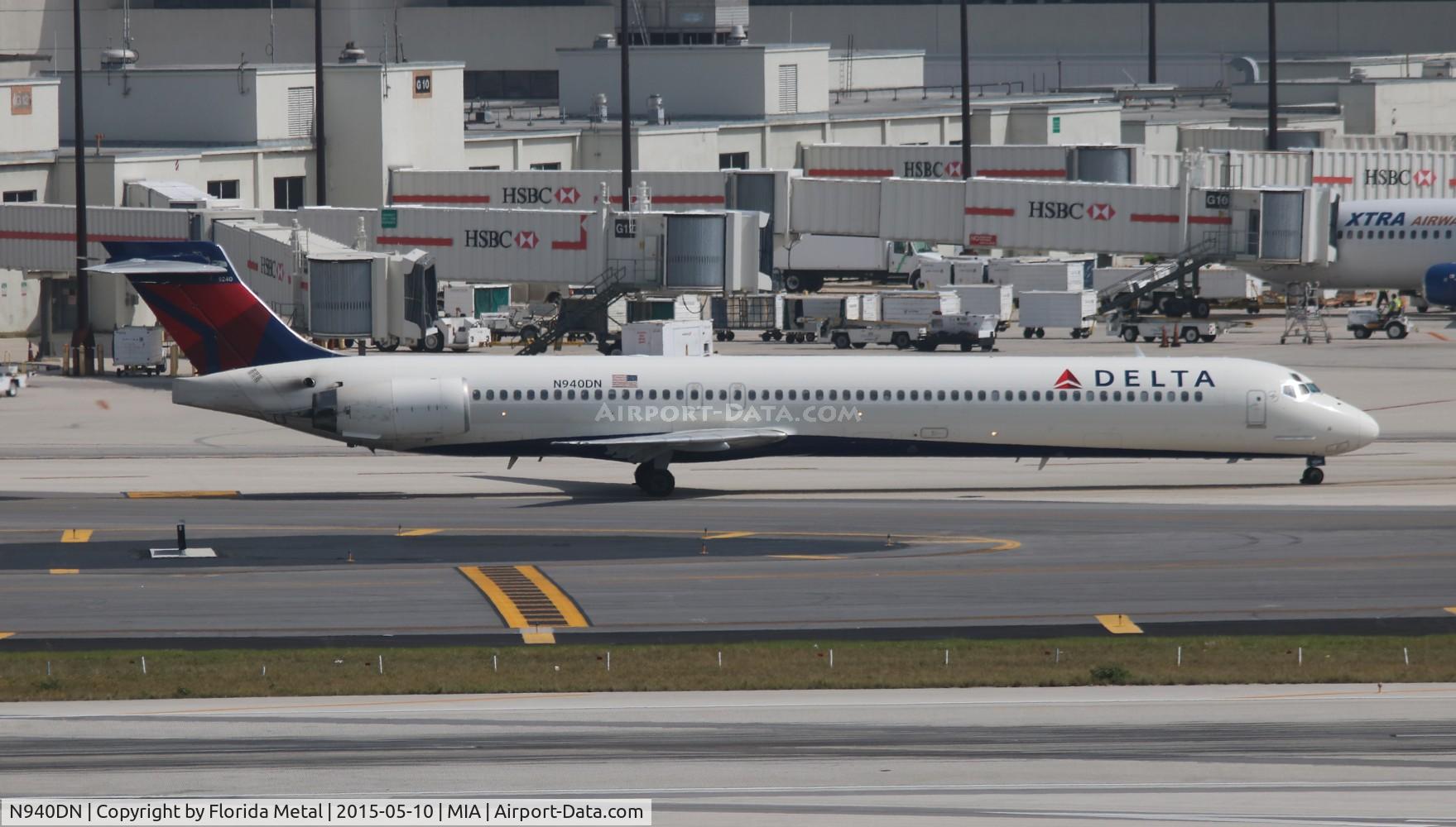 N940DN, 1997 McDonnell Douglas MD-90-30 C/N 53359, Delta MD-90