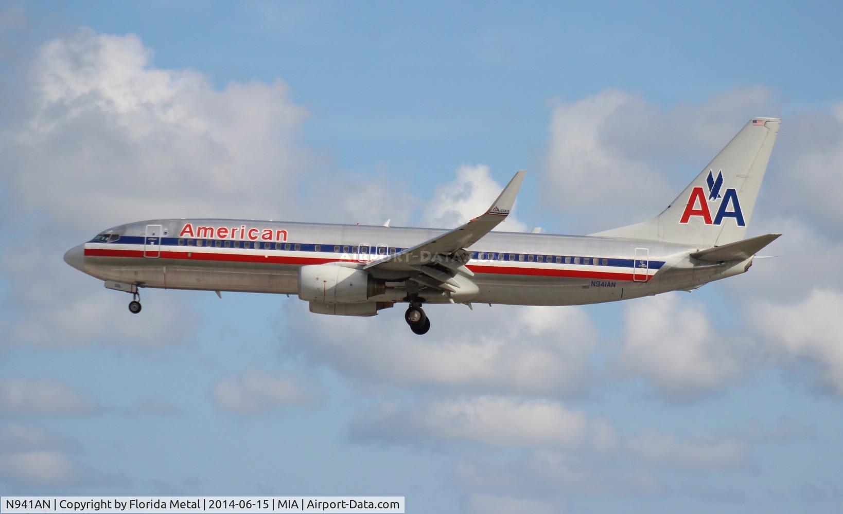 N941AN, 2000 Boeing 737-823 C/N 29534, American