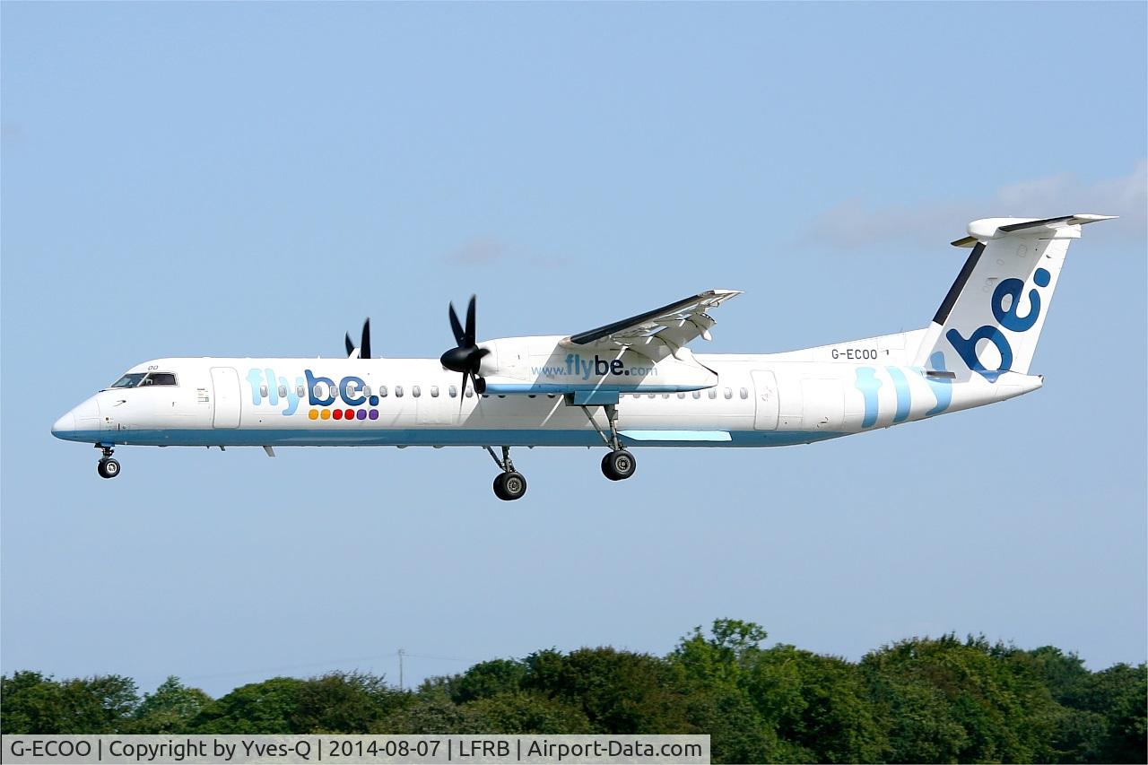 G-ECOO, 2009 De Havilland Canada DHC-8-402Q Dash 8 C/N 4237, De Havilland Canada DHC-8-402Q Dash 8, On final rwy 25L, Brest-Bretagne Airport (LFRB-BES)
