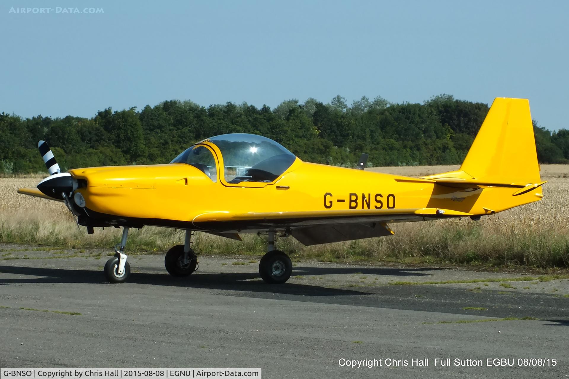 G-BNSO, 1987 Slingsby T-67M Firefly Mk2 C/N 2021, Full Sutton resident