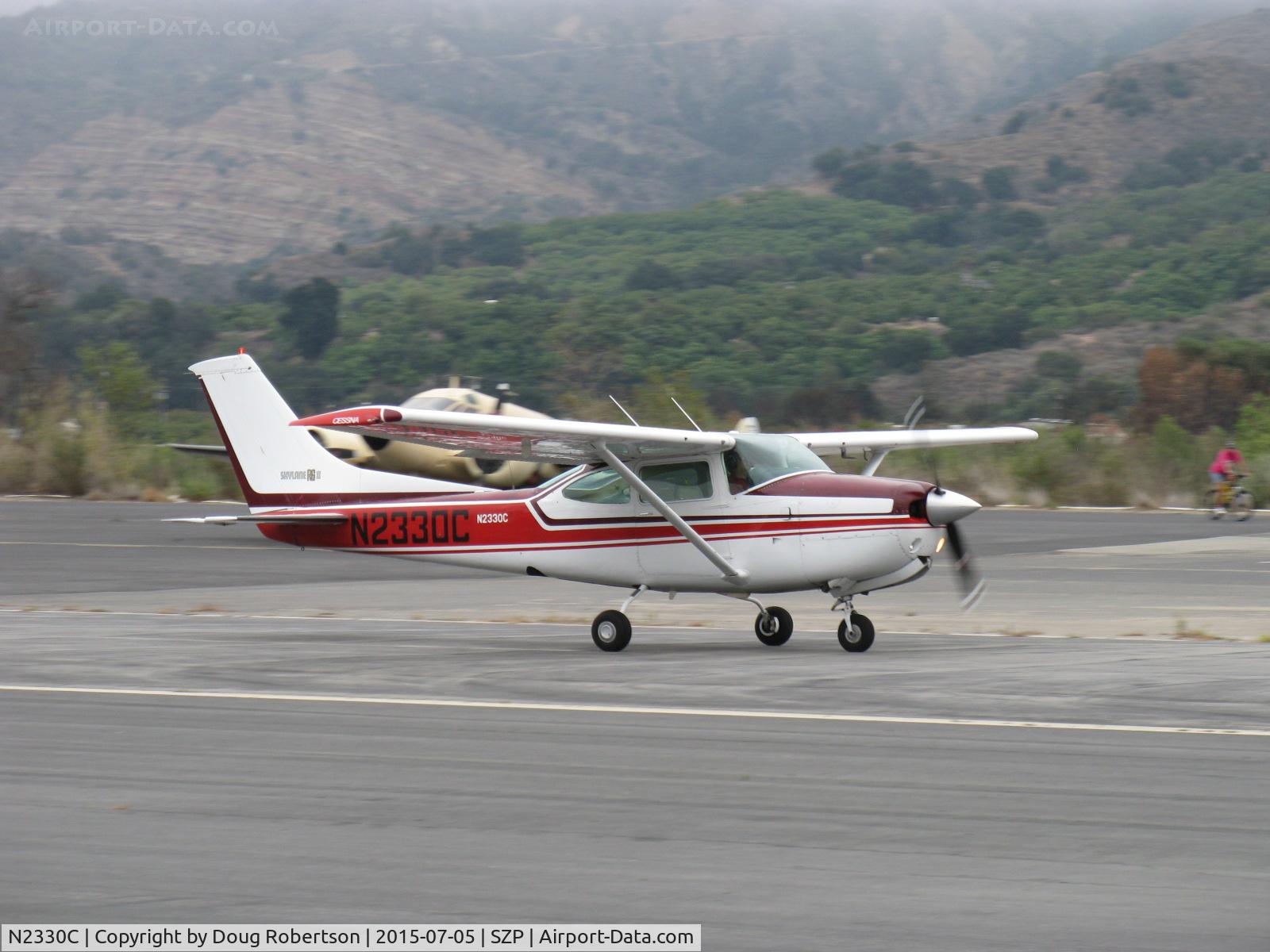 N2330C, 1978 Cessna R182 Skylane RG C/N R18200151, 1978 Cessna R182 SKYLANE RG, Lycoming O-540-J3C5D 235 Hp, landing roll Rwy 22