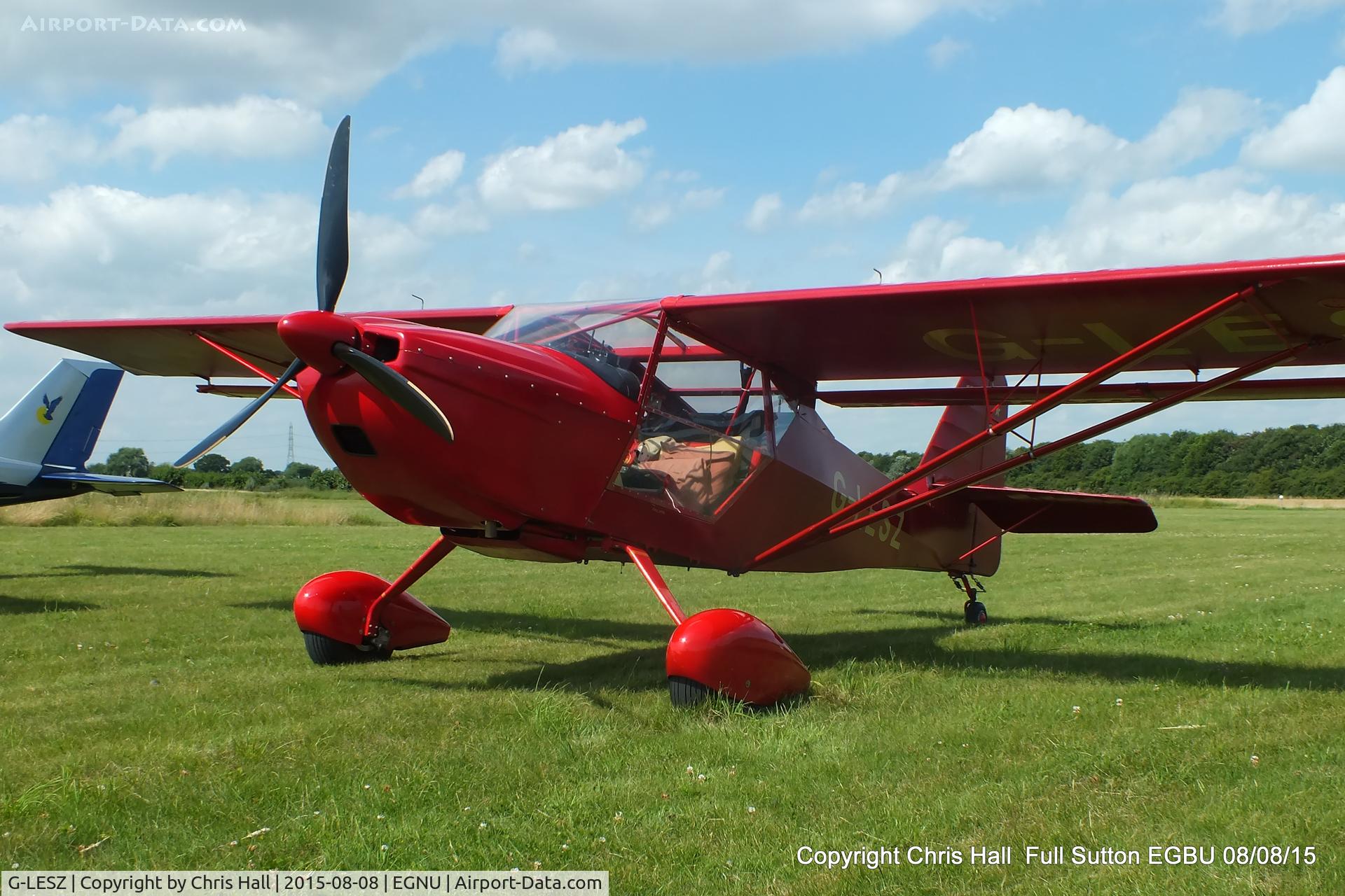 G-LESZ, 2003 Skystar Kitfox Series 5 C/N PFA 172C-12822, at the Vale of York LAA strut flyin, Full Sutton