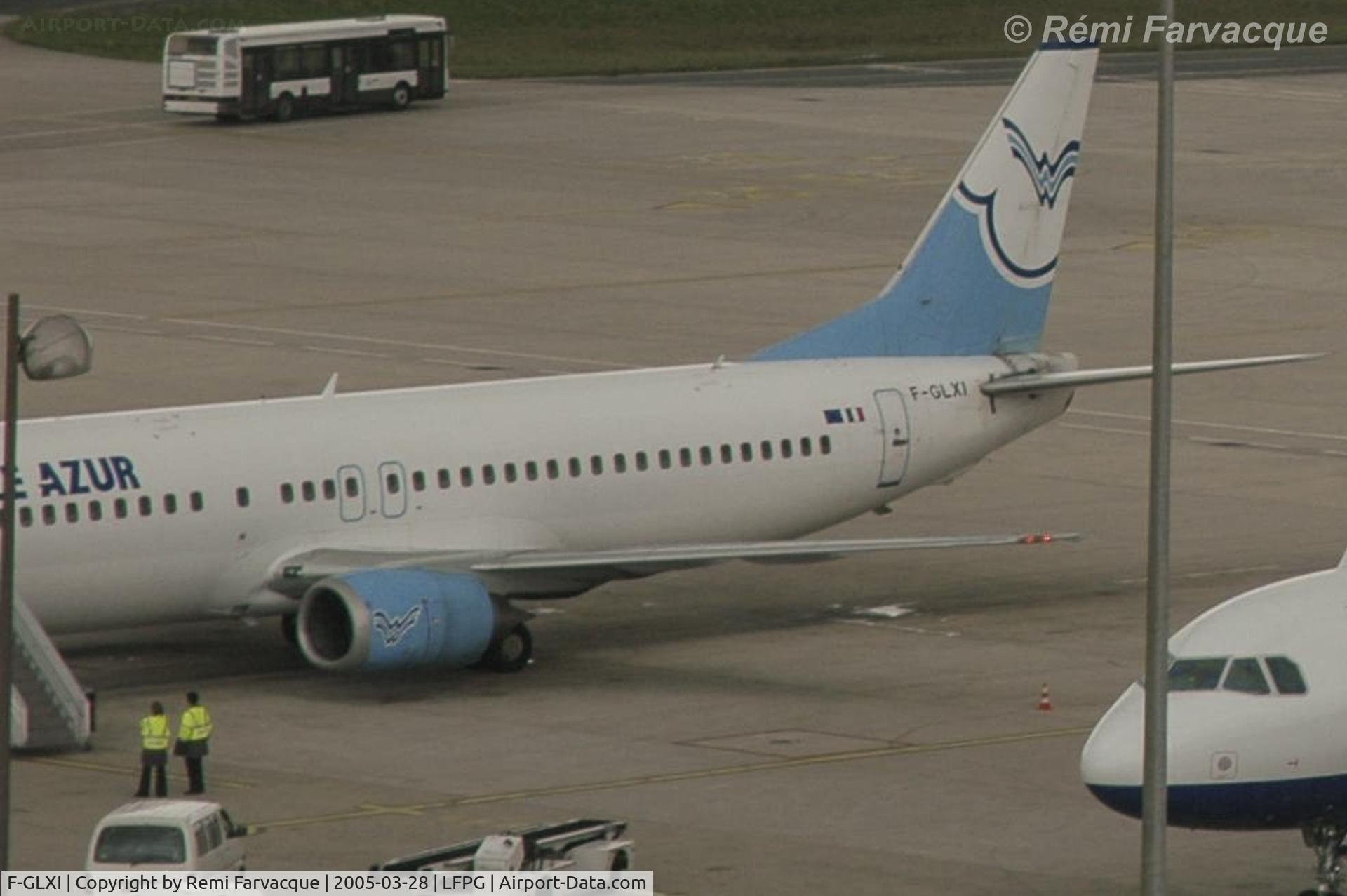 F-GLXI, 1992 Boeing 737-4Y0 C/N 26066, Just arrived.