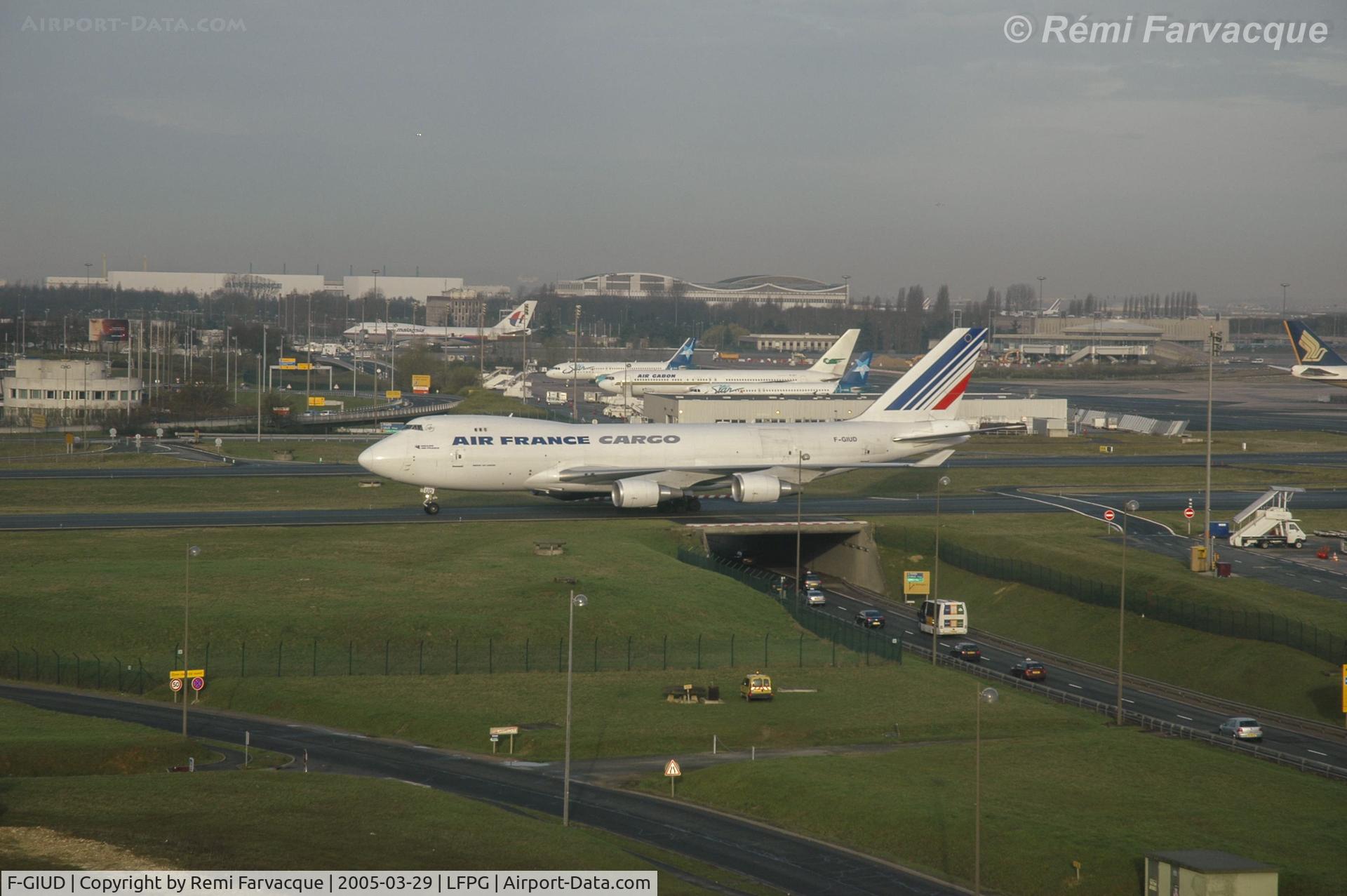 F-GIUD, 2004 Boeing 747-428F/ER/SCD C/N 32870, Taxiing for take-off.