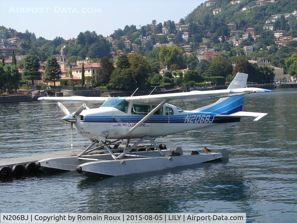 N206BJ, 1979 Cessna U206G Stationair C/N U20605022, Parked
