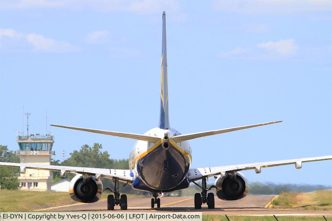 EI-DYN, 2008 Boeing 737-8AS C/N 36576, Boeing 737-8AS, Taxiing to boarding area, Tours-Val de Loire airport (LFOT-TUF)