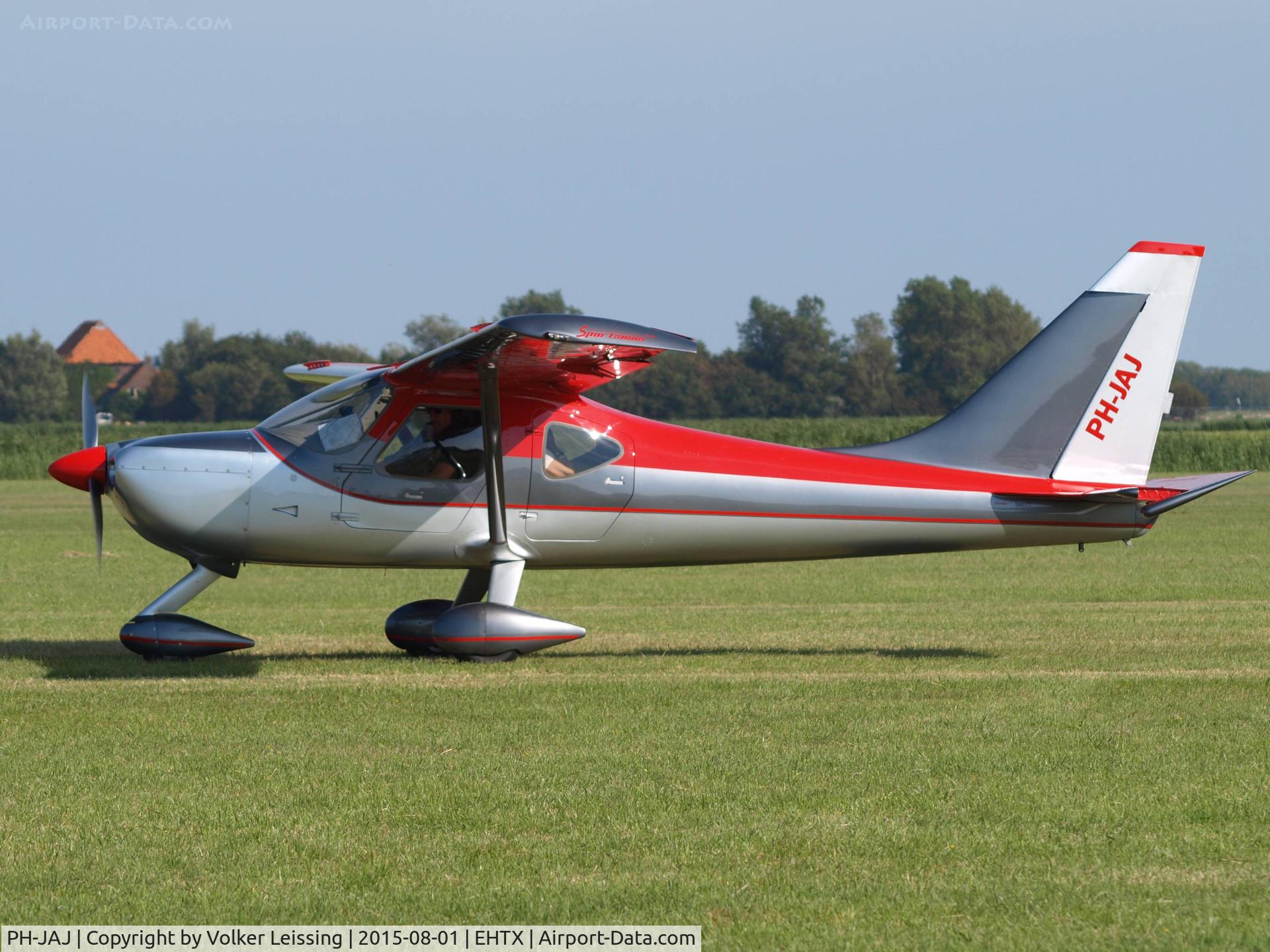PH-JAJ, 2009 Glasair GS-2 Sportsman 2+2 C/N 7294, taxi to rwy