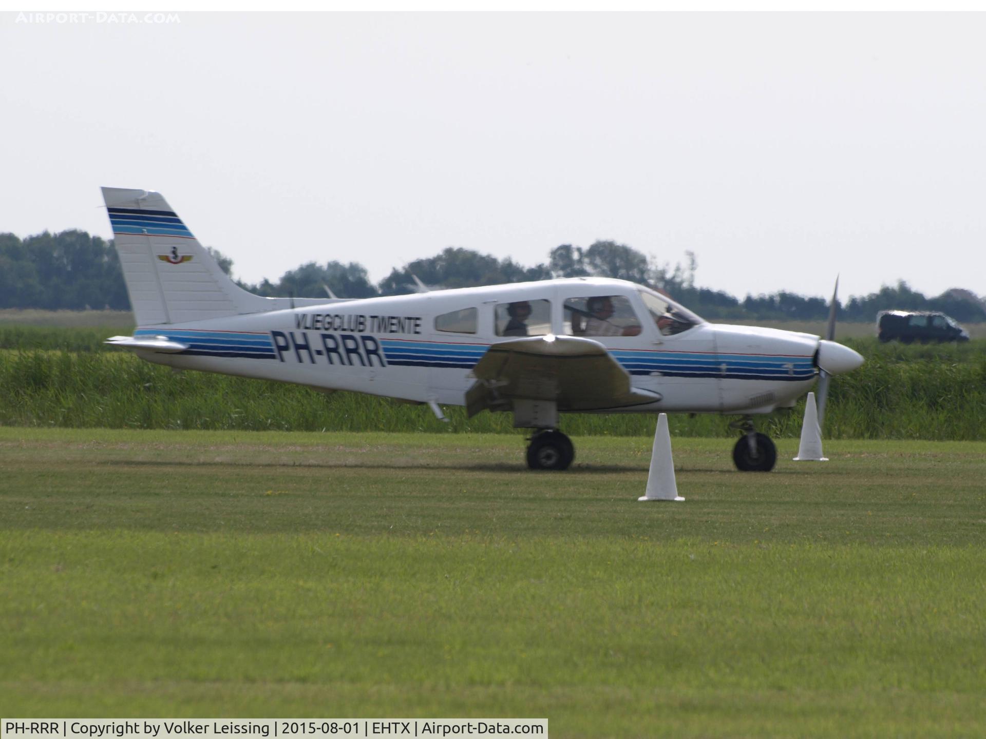 PH-RRR, 1982 Piper PA-28-181 Archer C/N 28-8290156, landing