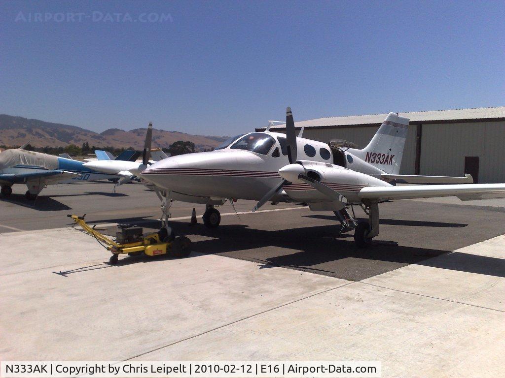 N333AK, 1968 Cessna 421 Golden Eagle C/N 421-0087, A once local 1968 Cessna 421C parked in front of Magnum Aviation after getting its annual done at South County Airport, CA. It was sold a few months after I took this photo and is now flying somewhere in Arizona.