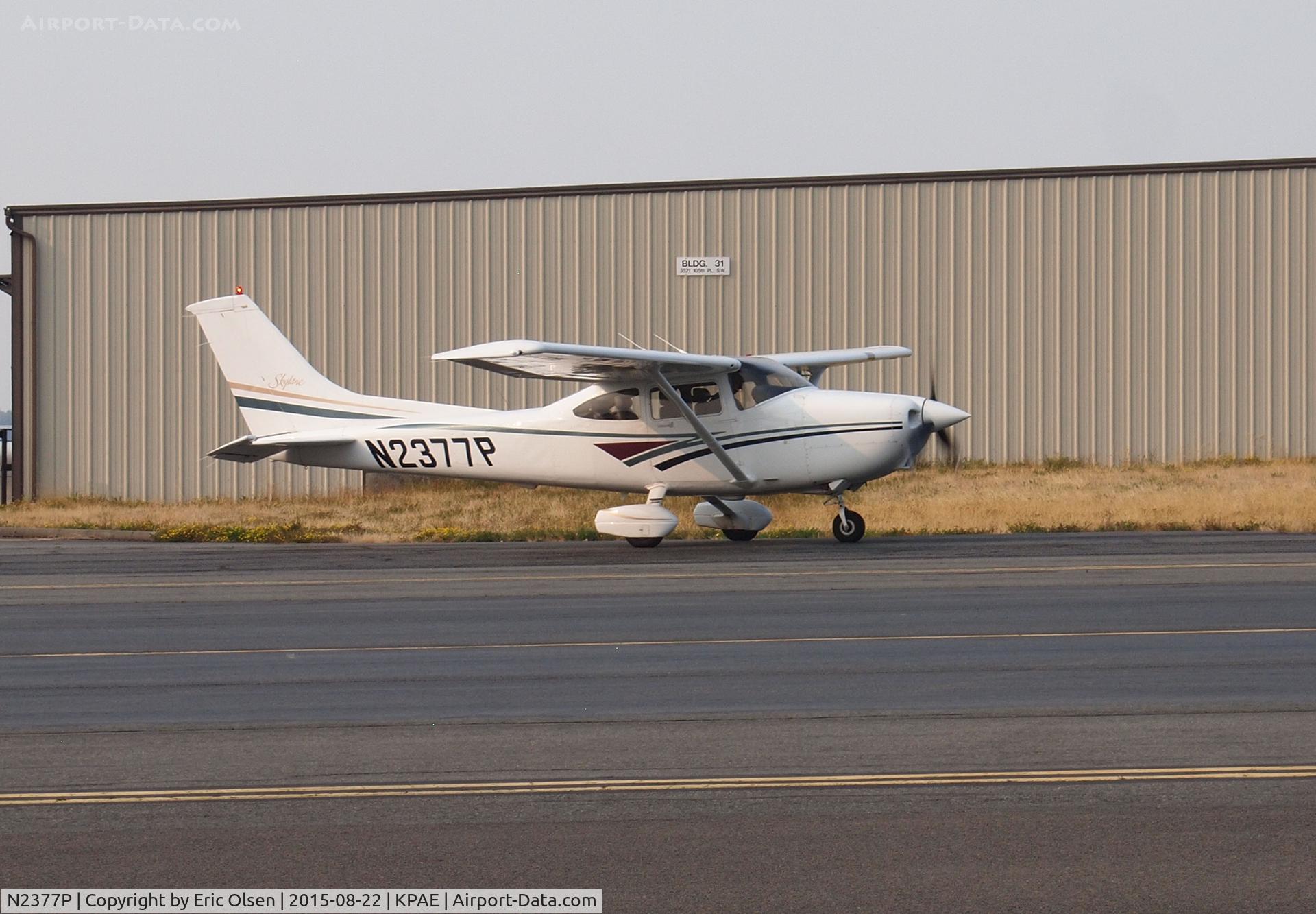 N2377P, 1998 Cessna 182S Skylane C/N 18280434, Cessna 182 taxing by the fire department.