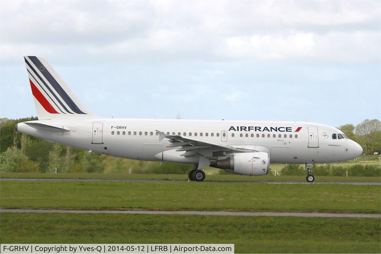 F-GRHV, 2001 Airbus A319-111 C/N 1505, Airbus A319-111, Taxiing to holding point rwy 25L, Brest-Bretagne airport (LFRB-BES)
