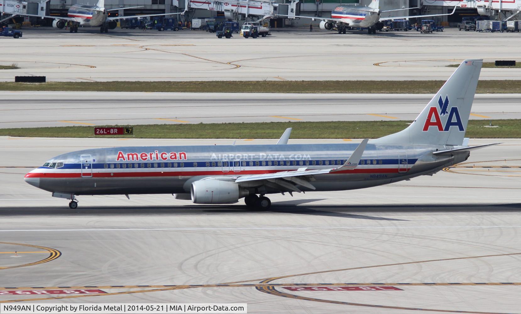 N949AN, 2000 Boeing 737-823 C/N 29537, American