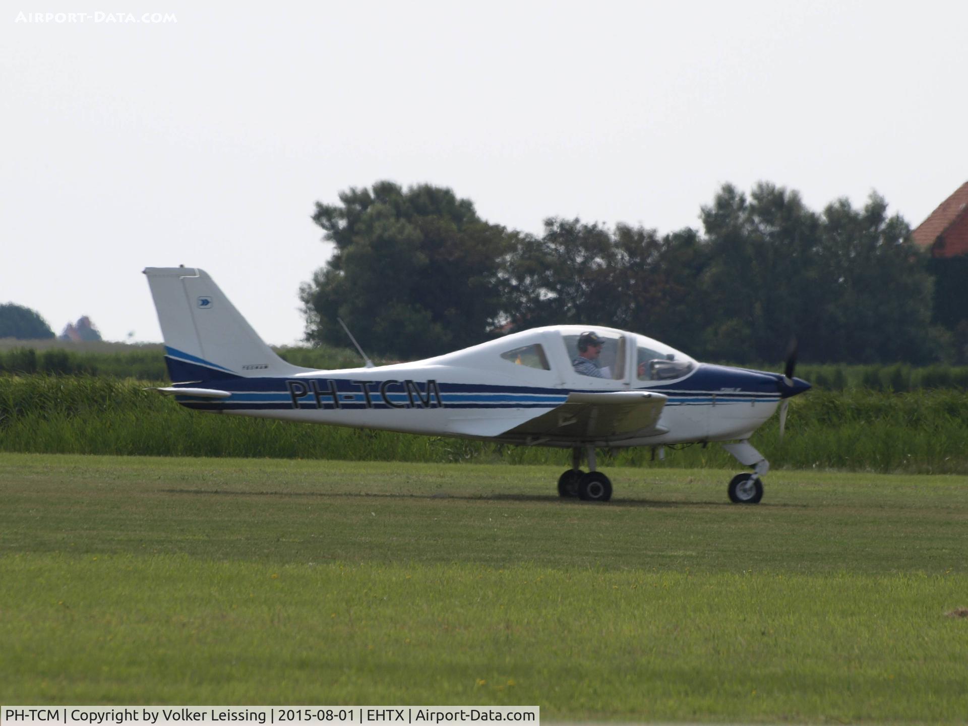 PH-TCM, 2006 Tecnam P-2002JF Sierra C/N 043, landing