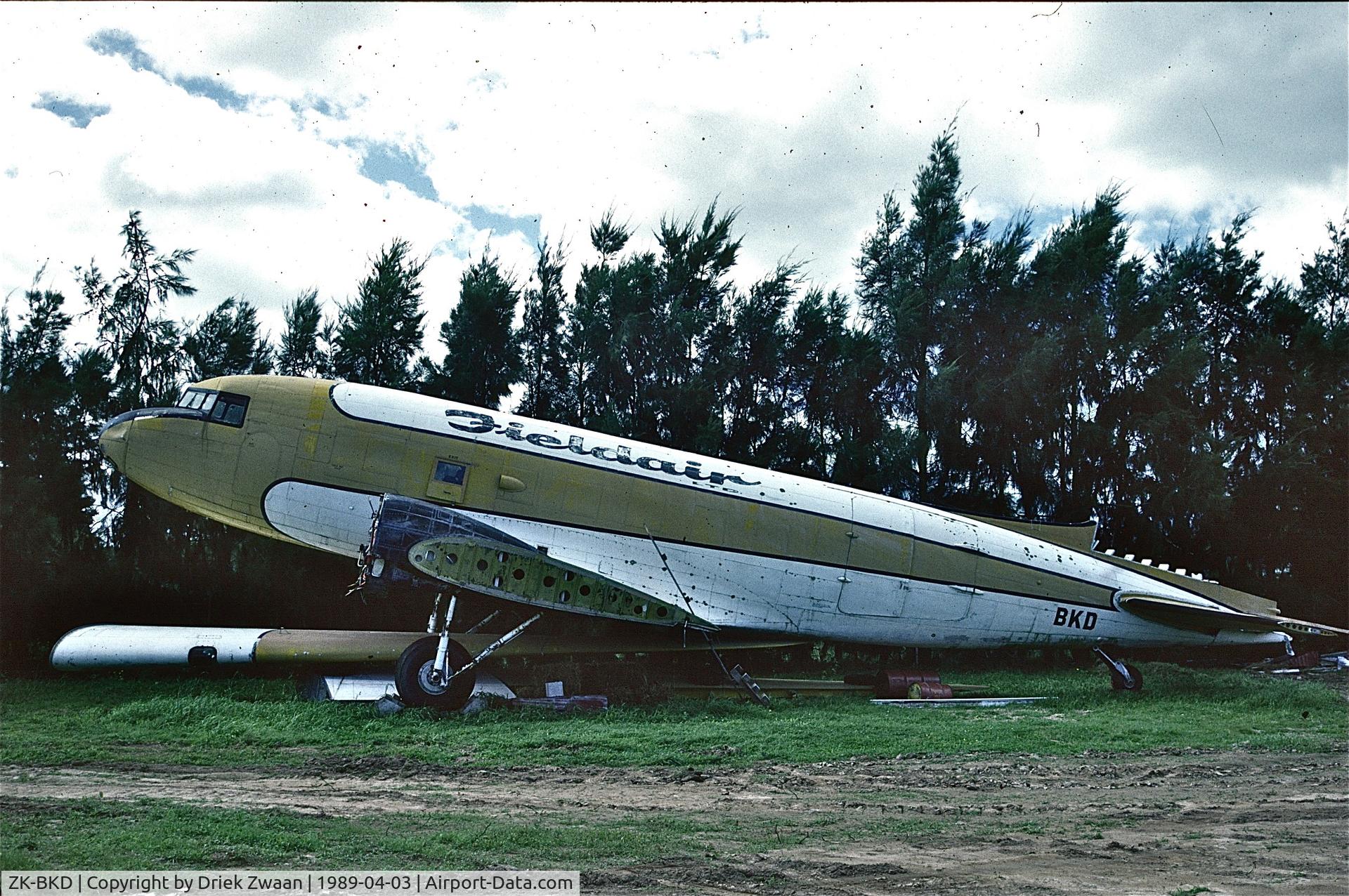 ZK-BKD, Douglas DC-3 C/N 13521, Took this picture in 1989 at UtUtuhina, Bay of Plenty, New-Zealand.
This DC3 stood there just across the road along Rotorua Airport; actually it stood outside of the airport.