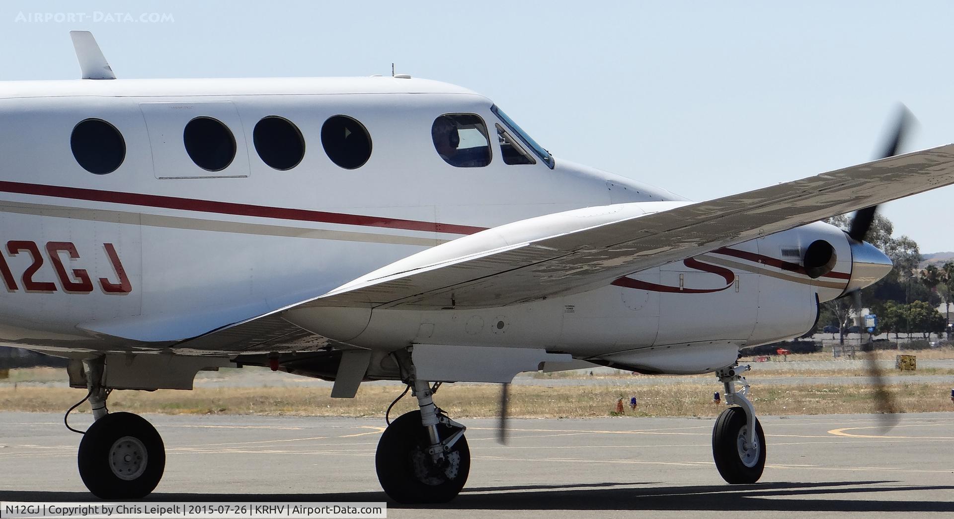 N12GJ, 1972 Beech E-90 King Air C/N LW-12, Locally-based 1972 Beechcraft King Air E-90 taxing out for departure at Reid Hillview Airport, San Jose, CA.