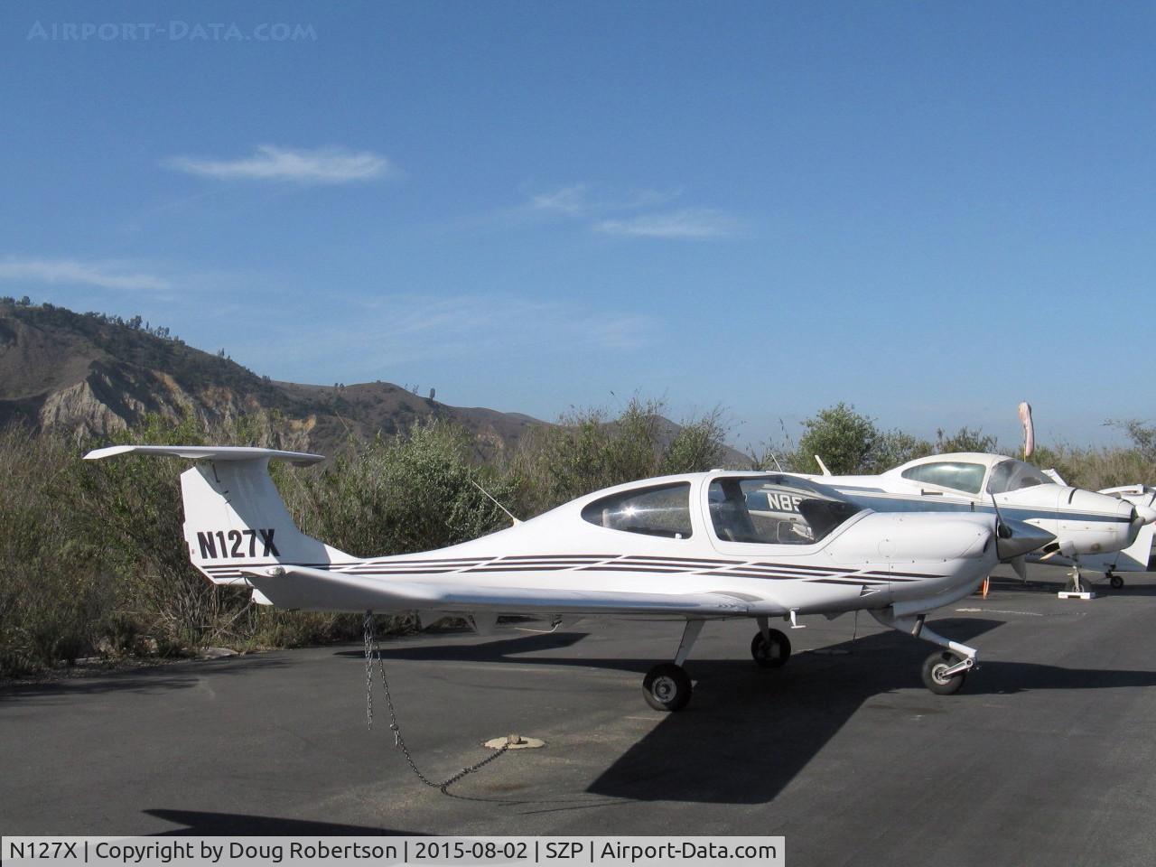 N127X, 2004 Diamond DA-40 Diamond Star C/N 40.438, 2004 Diamond DA-40 DIAMOND STAR, Lycoming IO-180-M1A 180 Hp