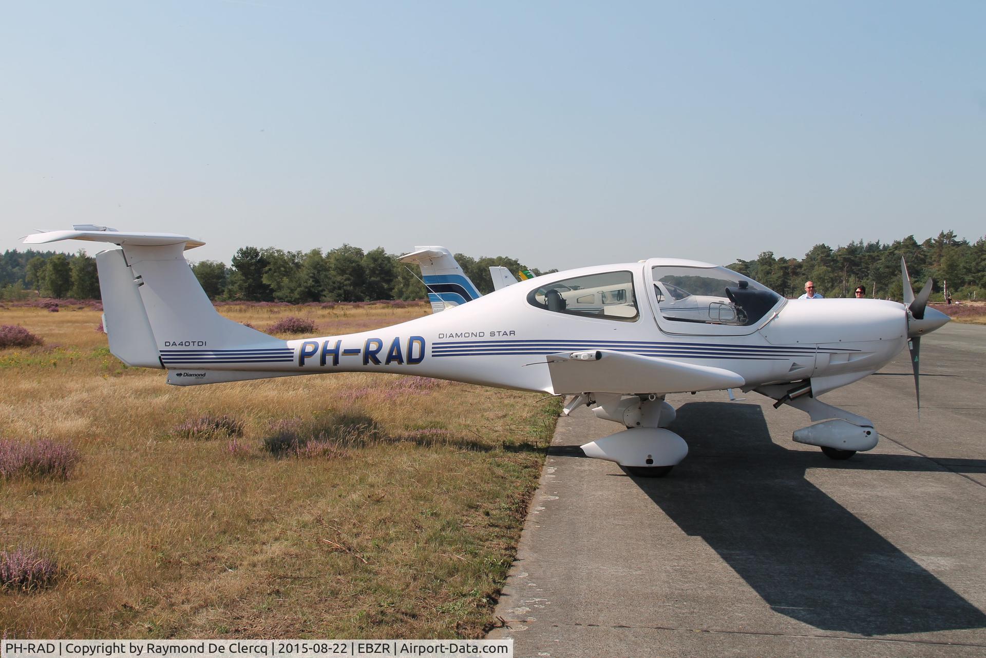 PH-RAD, 2005 Diamond DA-40D Diamond Star C/N D4.161, Zoersel Fly-in 2015.