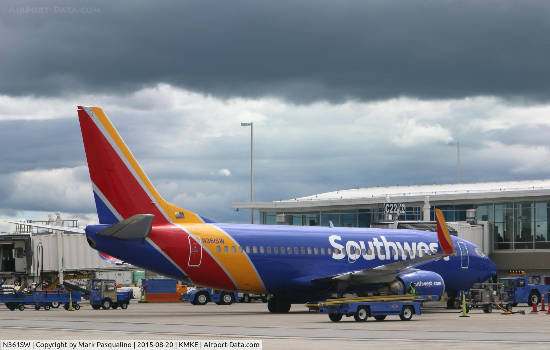 N361SW, 1992 Boeing 737-3H4 C/N 26572, Boeing 737-300