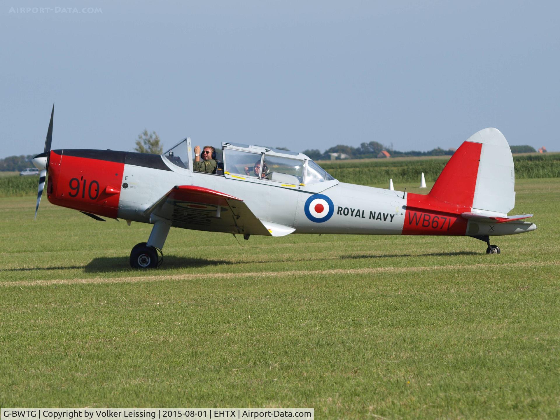 G-BWTG, 1950 De Havilland DHC-1 Chipmunk T.10 C/N C1/0119, taxi to rwy after airshow