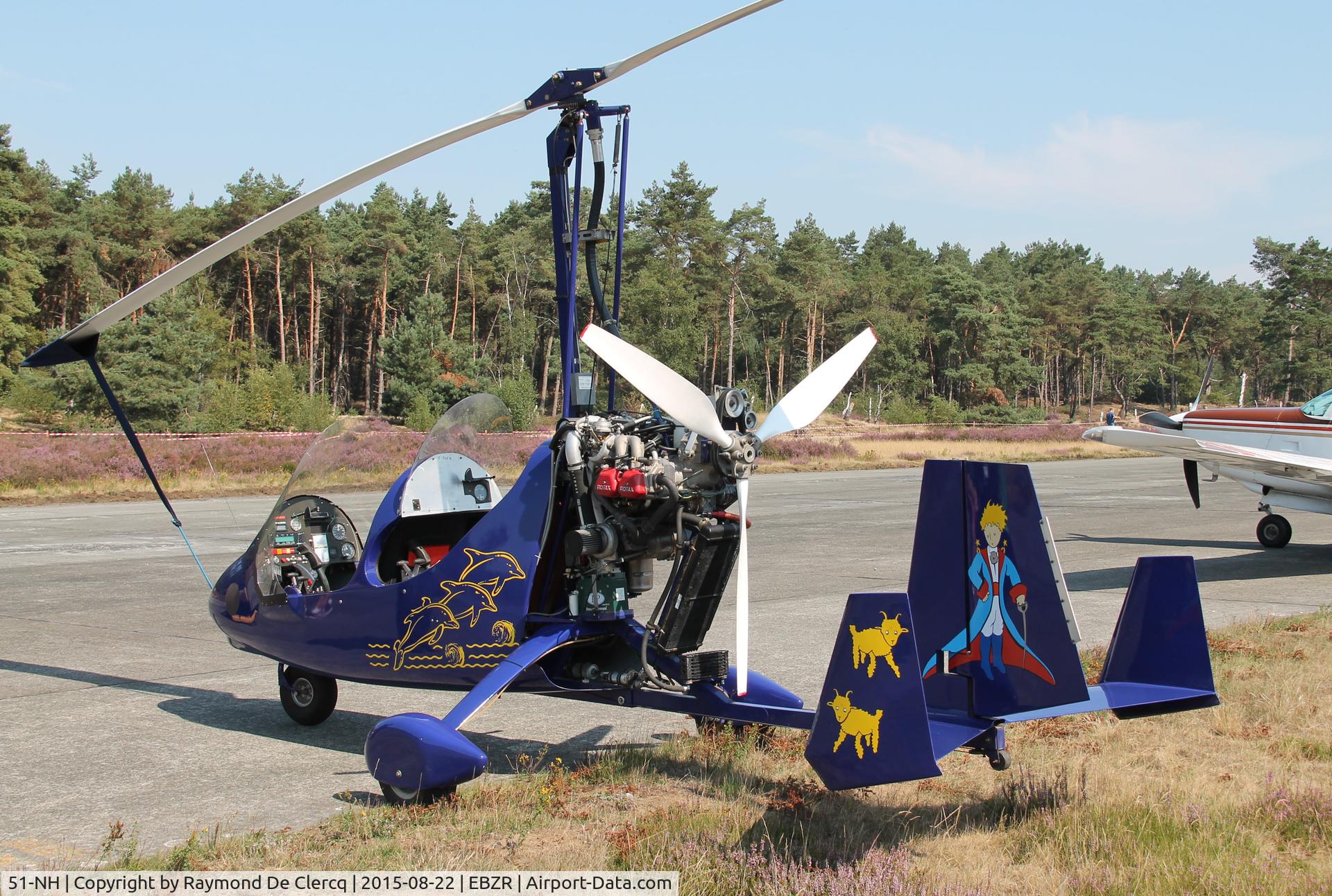 51-NH, Magni Gyro M-16 Tandem Trainer C/N not found 51-NH, 51NH with radio callsign F-JXFH.