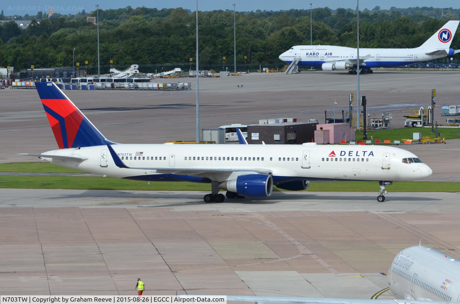 N703TW, 1996 Boeing 757-2Q8 C/N 27620, Just landed at Manchester.