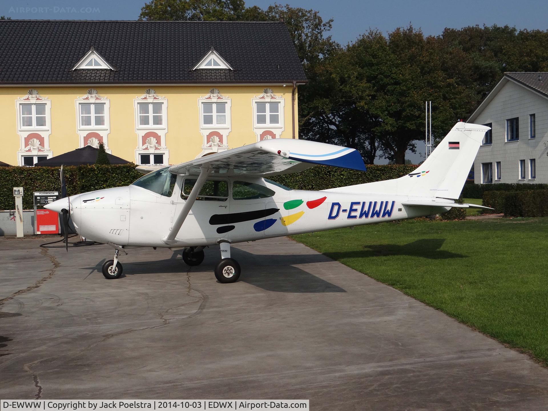 D-EWWW, Cessna 182Q Skylane C/N 182-66579, C.182 at Westerstede airport