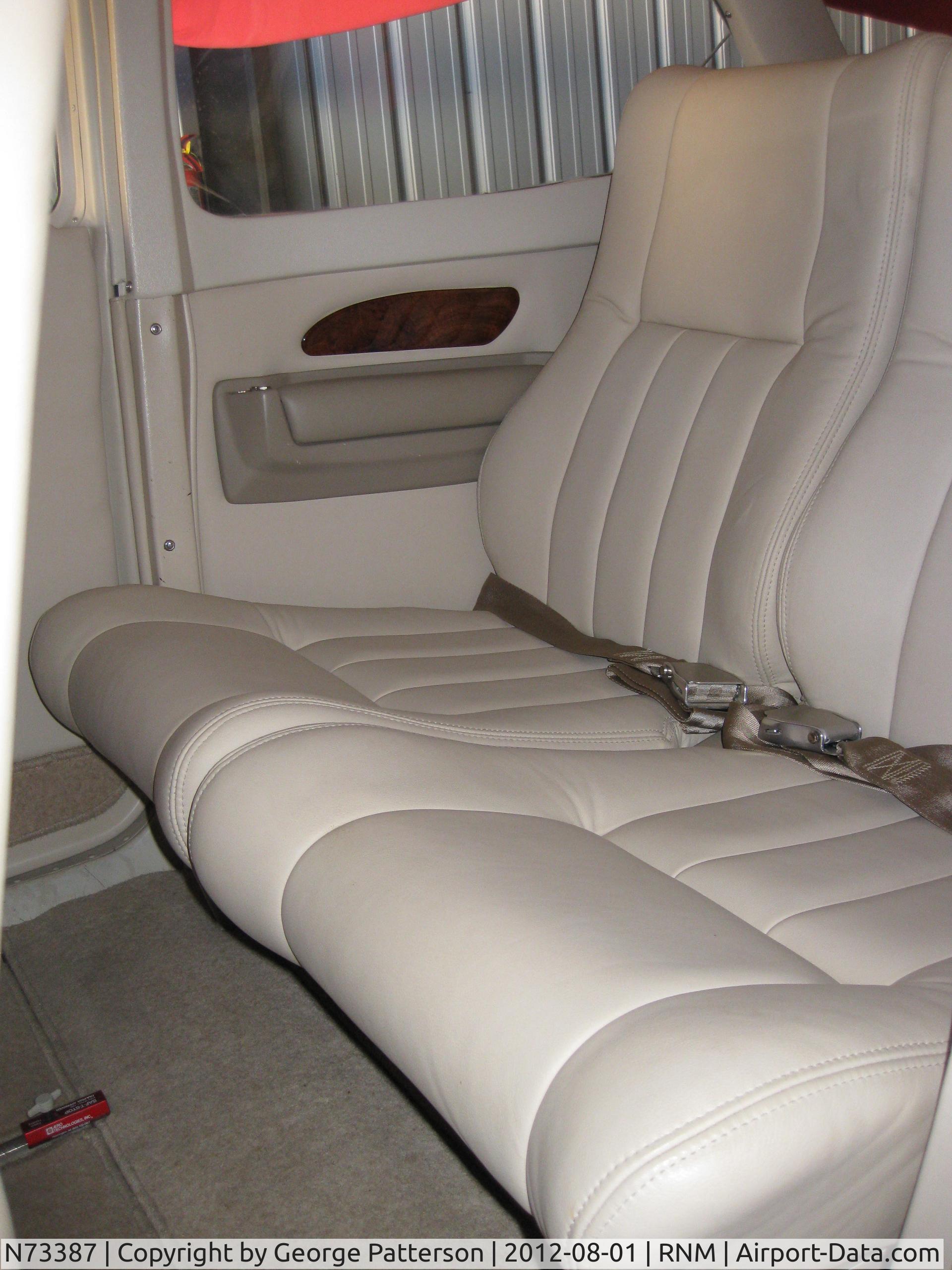 N73387, 1976 Cessna 172M C/N 17267419, Rear Seats