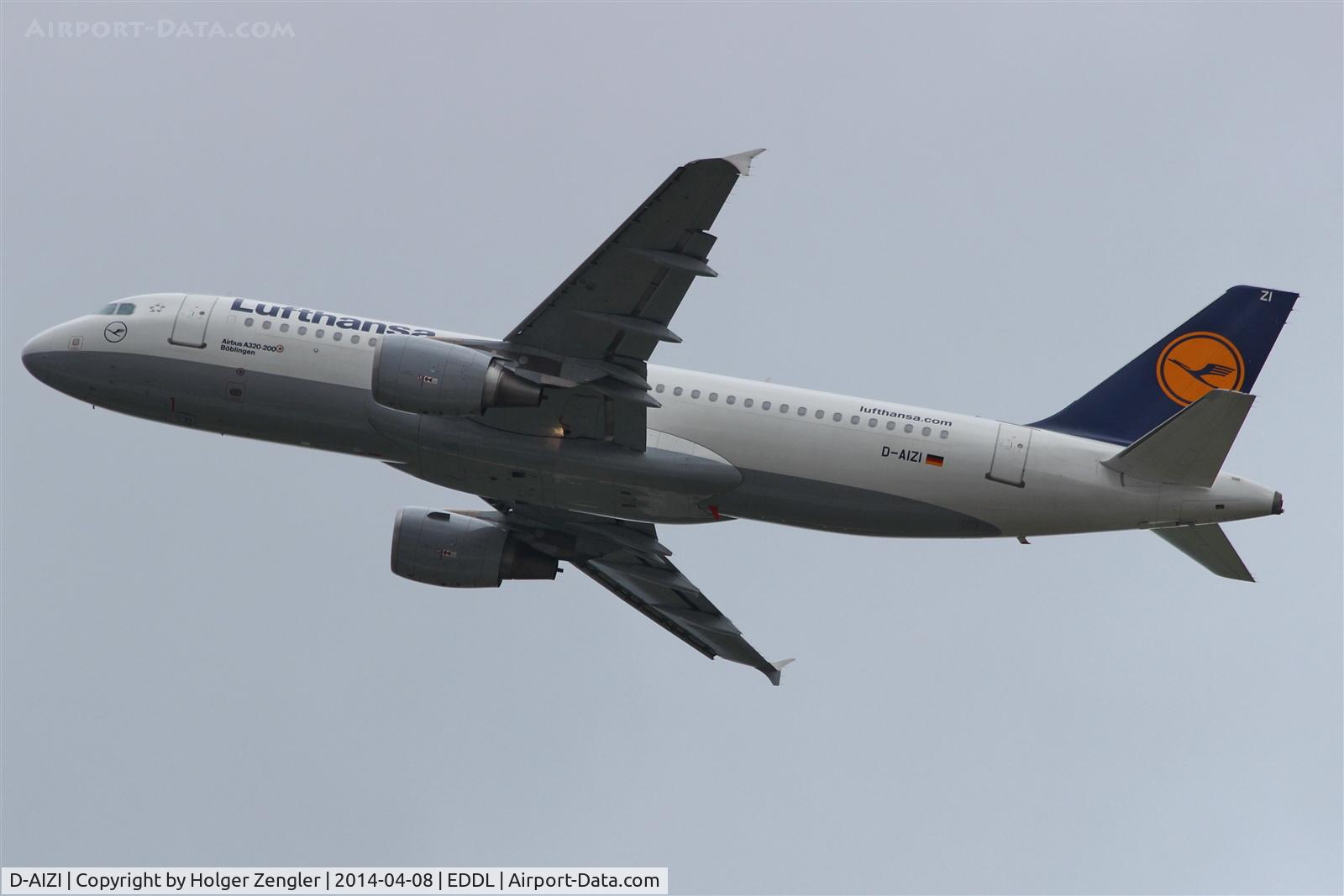 D-AIZI, 2010 Airbus A320-214 C/N 4398, Up and away on a western direction...
