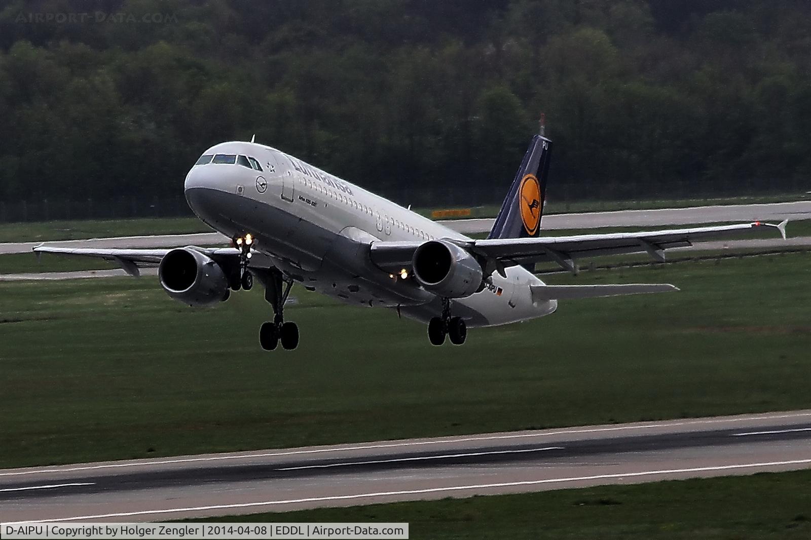 D-AIPU, 1990 Airbus A320-211 C/N 135, Leaving to Prague...