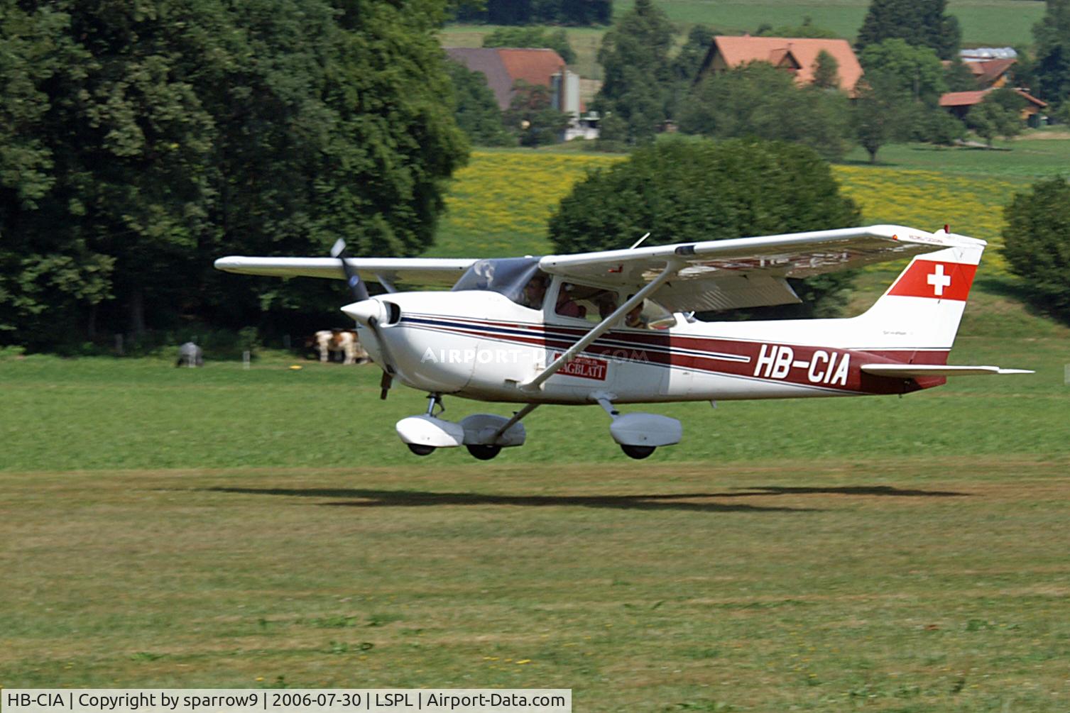 HB-CIA, 1984 Reims F172P C/N F17202219, Original paint scheme. Grass runway LSPL