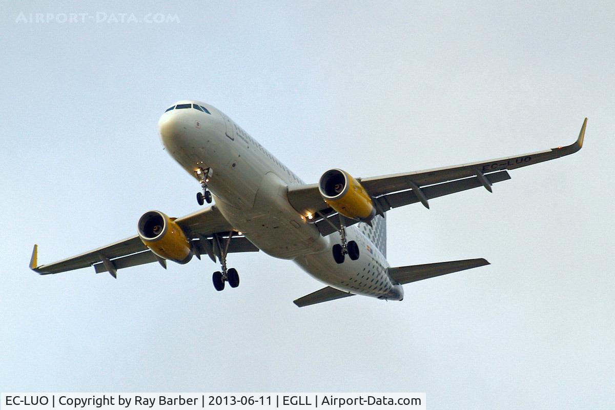 EC-LUO, 2013 Airbus A320-232 C/N 5530, Airbus A320-214(SL) [5530] (Vueling Airlines) Home~G 11/06/2013. On approach 27R.