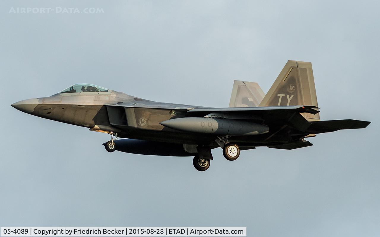 05-4089, Lockheed Martin F-22A Raptor C/N 4089, on final RW05 after crossing the pond