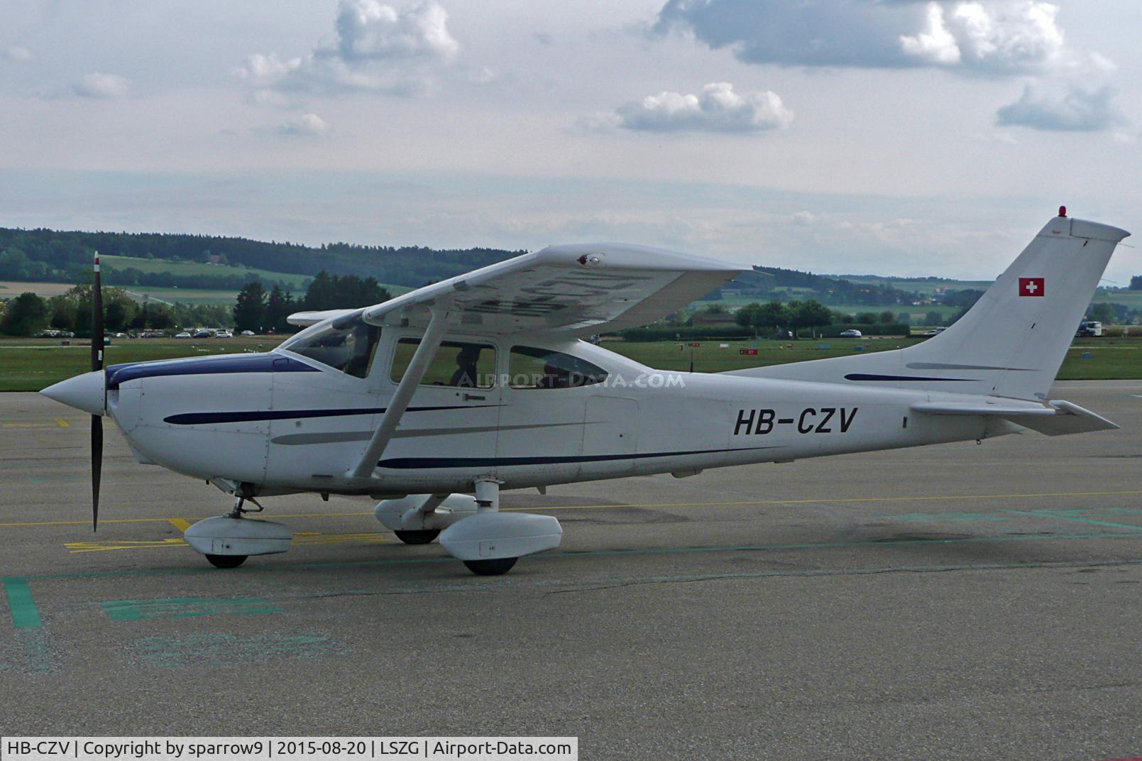 HB-CZV, 1998 Cessna 182S Skylane C/N 18280190, based in central Switzerland
