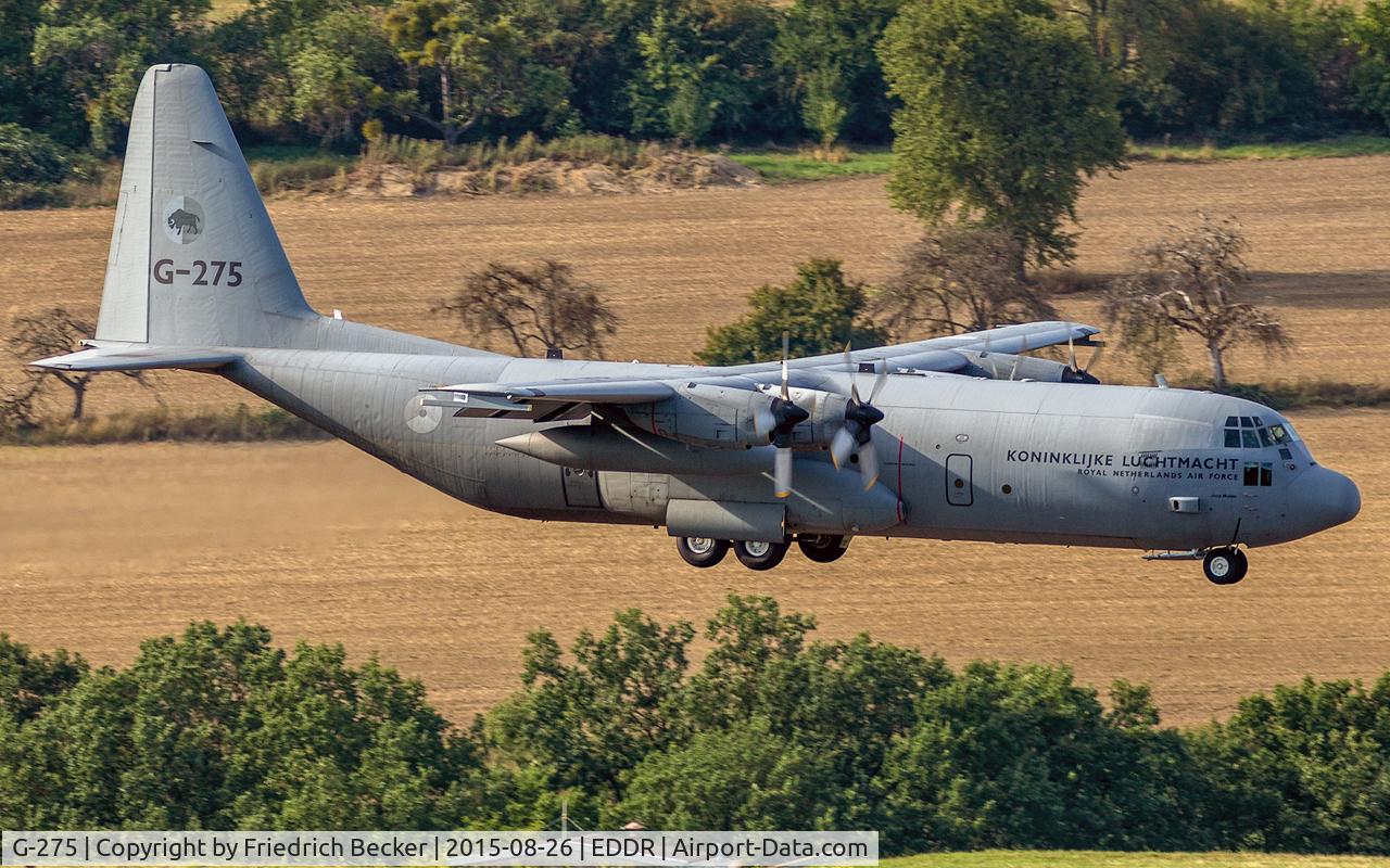 G-275, 1993 Lockheed C-130H-30 Hercules C/N 382-5275, on final RW09