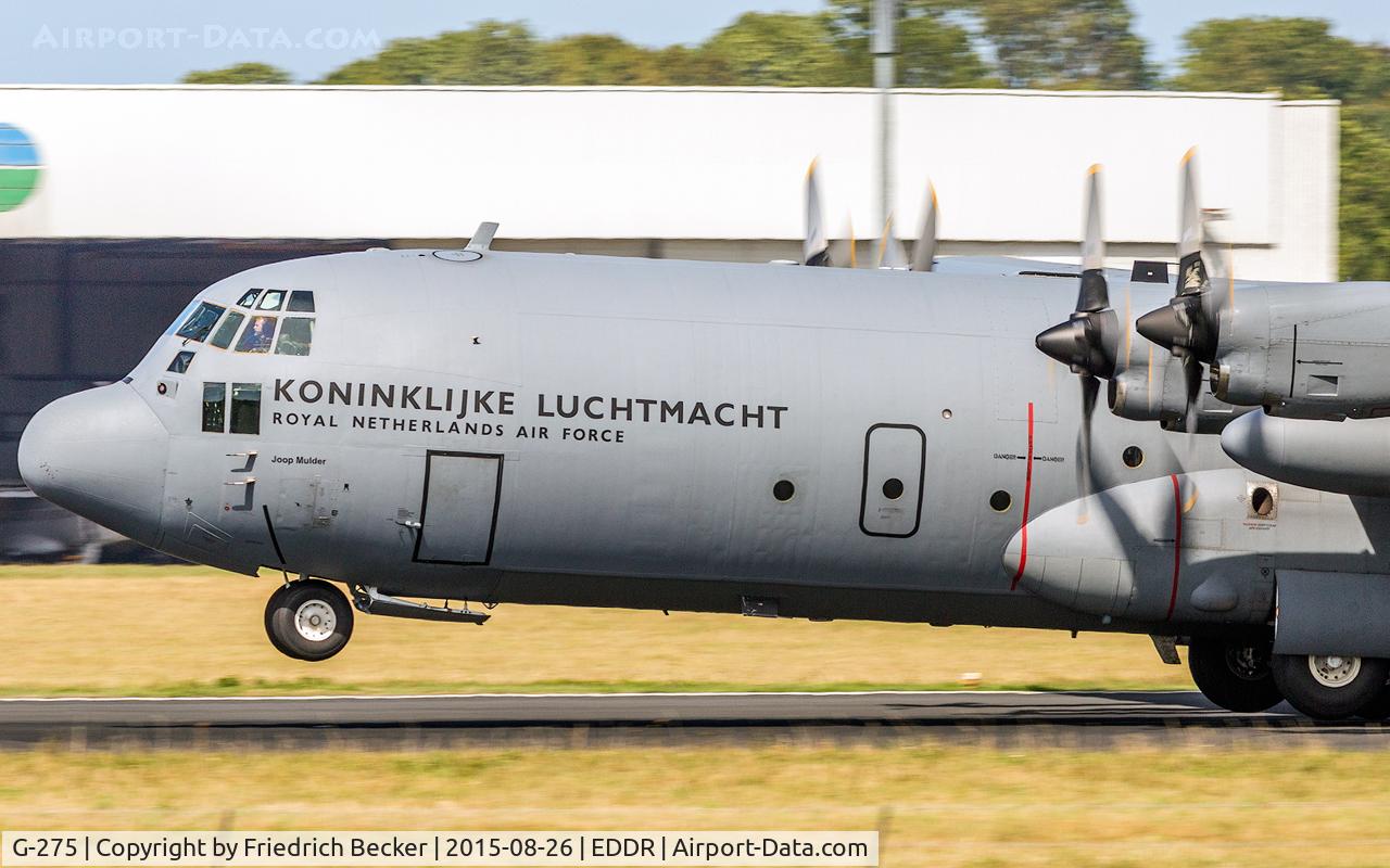 G-275, 1993 Lockheed C-130H-30 Hercules C/N 382-5275, decelerating after touchdown