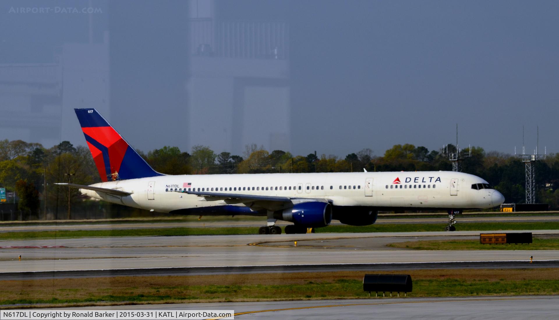 N617DL, 1986 Boeing 757-232 C/N 22907, Landing Atlanta