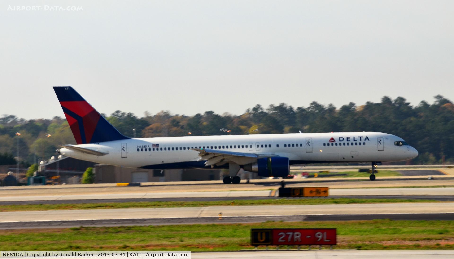 N681DA, 1993 Boeing 757-232 C/N 26957, Landing Atlanta